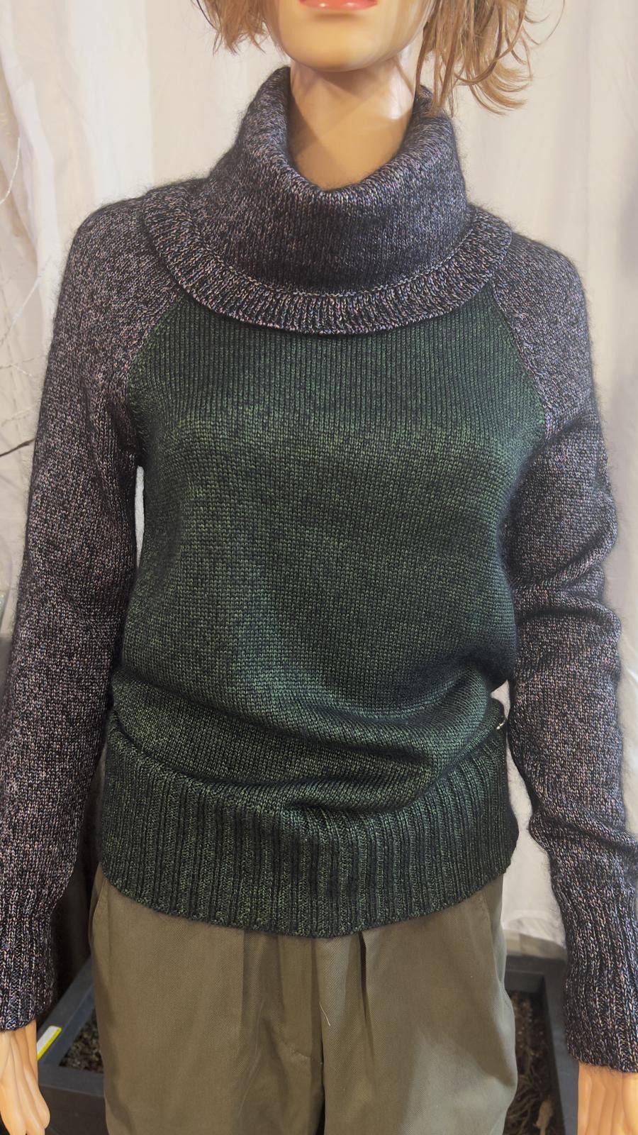 Chanel Chanel sweater Size XS / US 0-2 / IT 36-38 - 2 Thumbnail