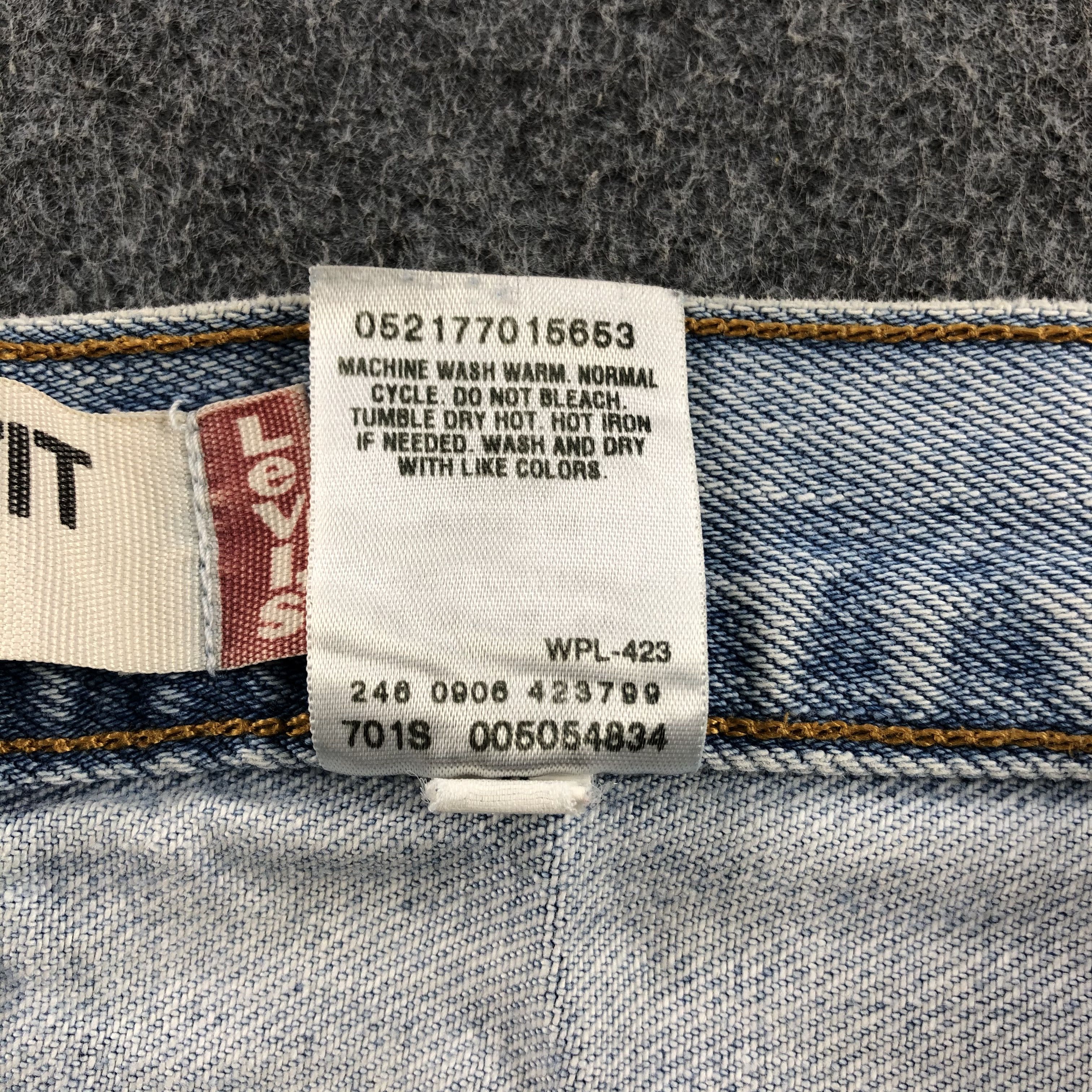 Levi's × Vintage Vintage Light Wash Levis 505 Jeans-JM1707 Size US 31 - 12 Thumbnail