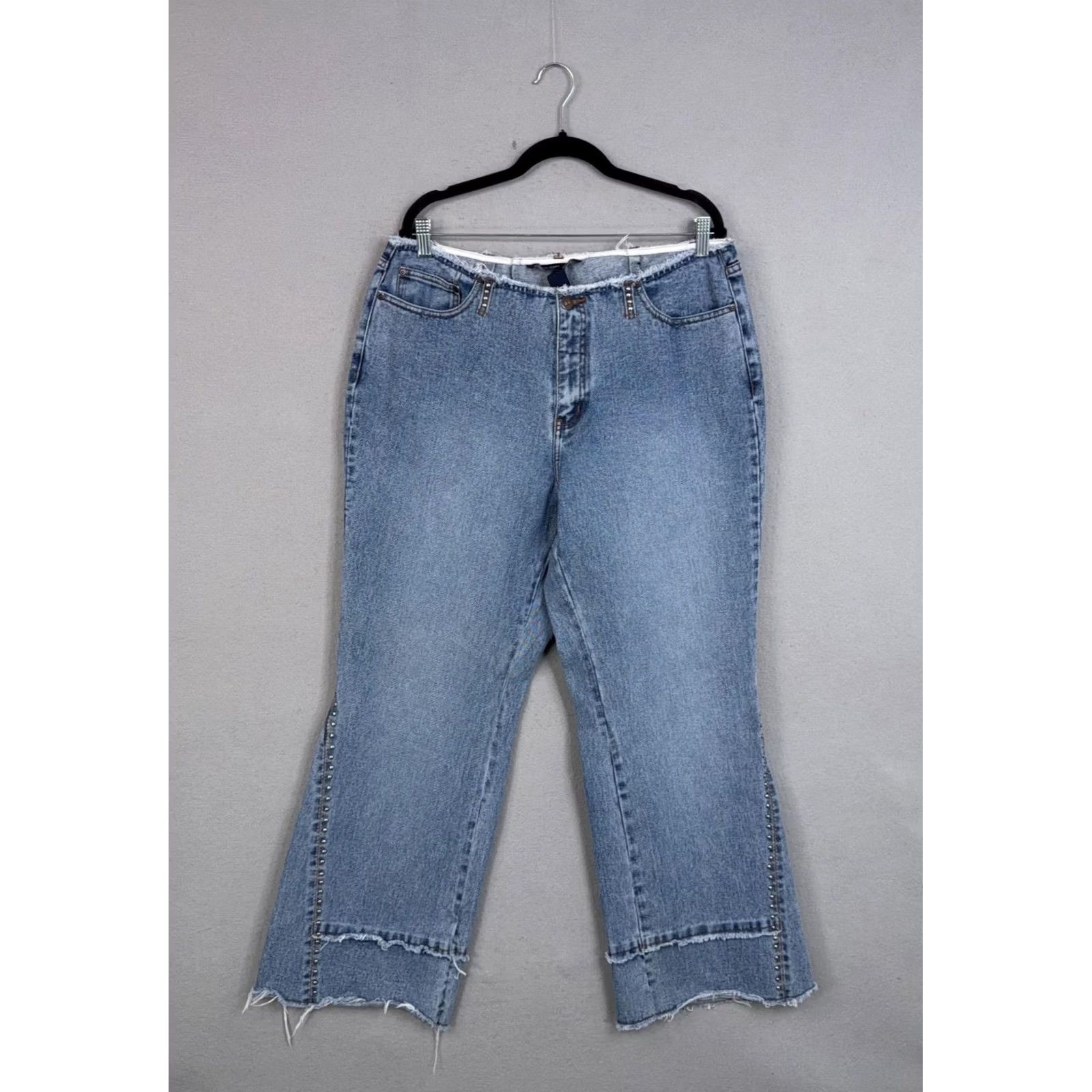 Denime Vintage Venezia Jeans Women 18 Blue High Rise Wide Leg Studded Fringe Crop Denim Raw Hem Size 40" / US 18 - 2 Thumbnail