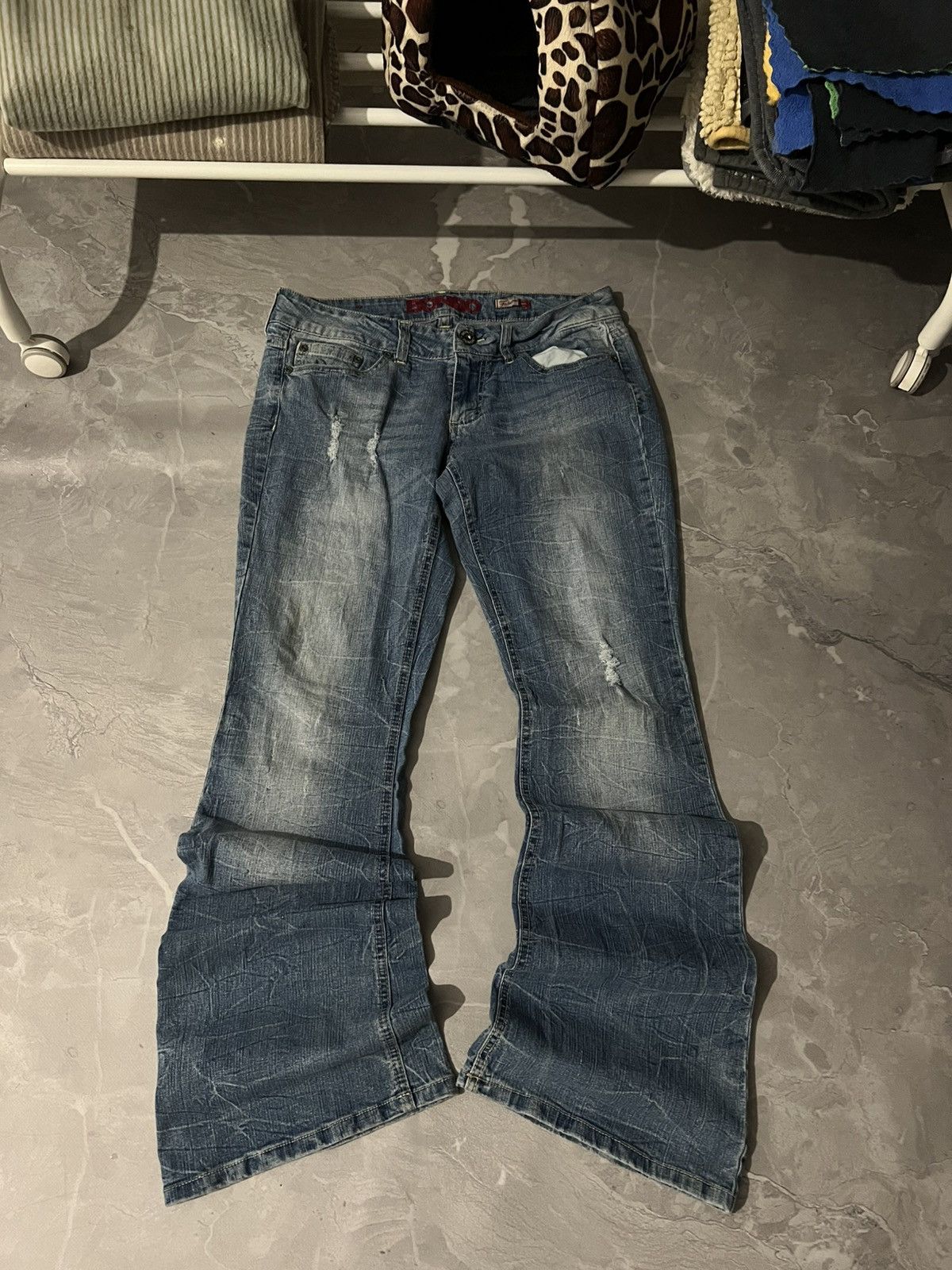 Japanese Brand Destroyed Wash Flared Glamour Sexy Fit Jeans Size US 31 - 1 Thumbnail
