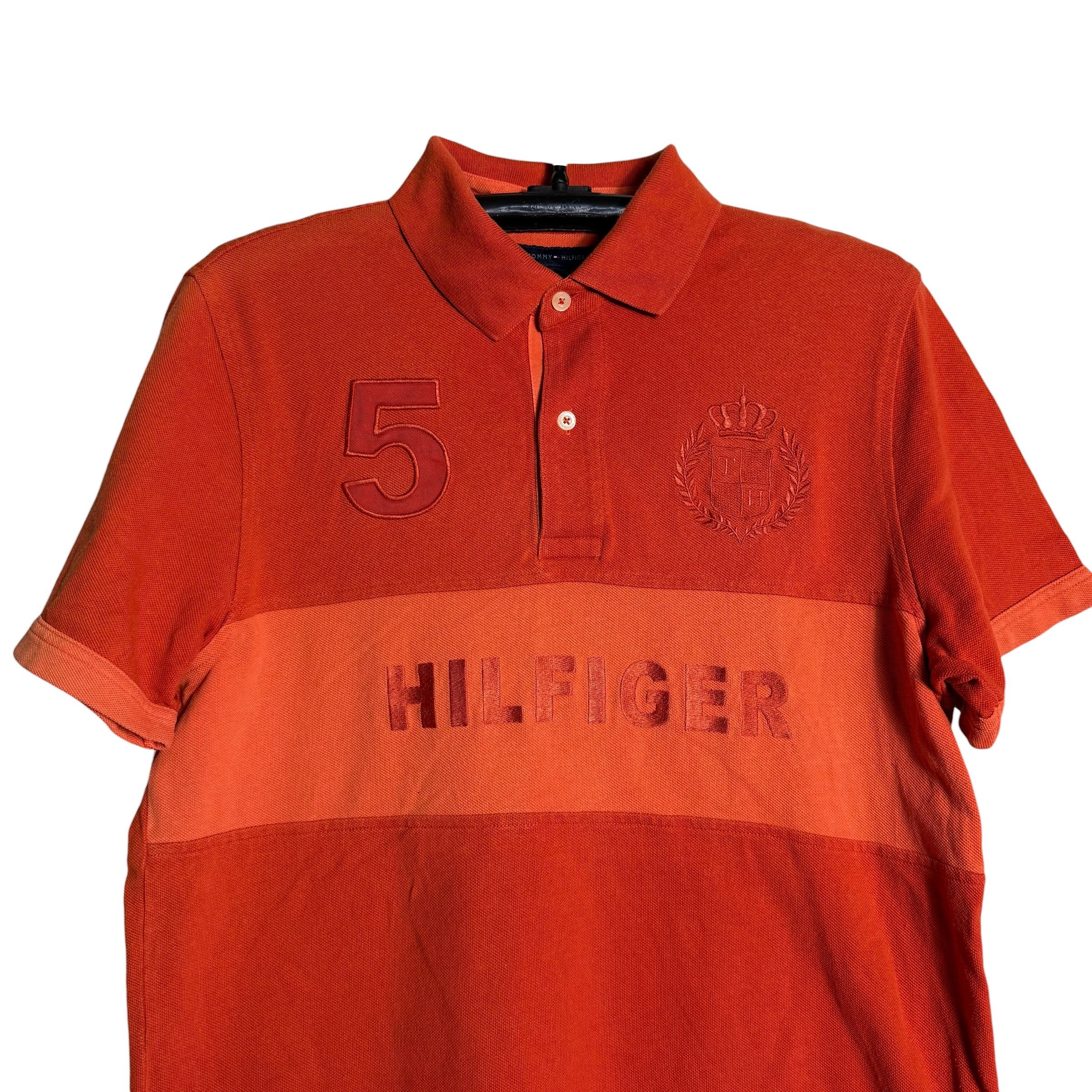 Tommy Hilfiger 🔥RARE🔥Vintage Tommy Hilfiger #5 Custom Fit Polo Shirt Size US M / EU 48-50 / 2 - 2 Thumbnail