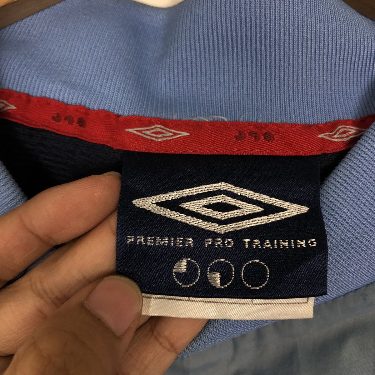 Japanese Brand 🔥90’s Vintage Umbro England Long Sleeve Size US L / EU 52-54 / 3 - 12 Thumbnail