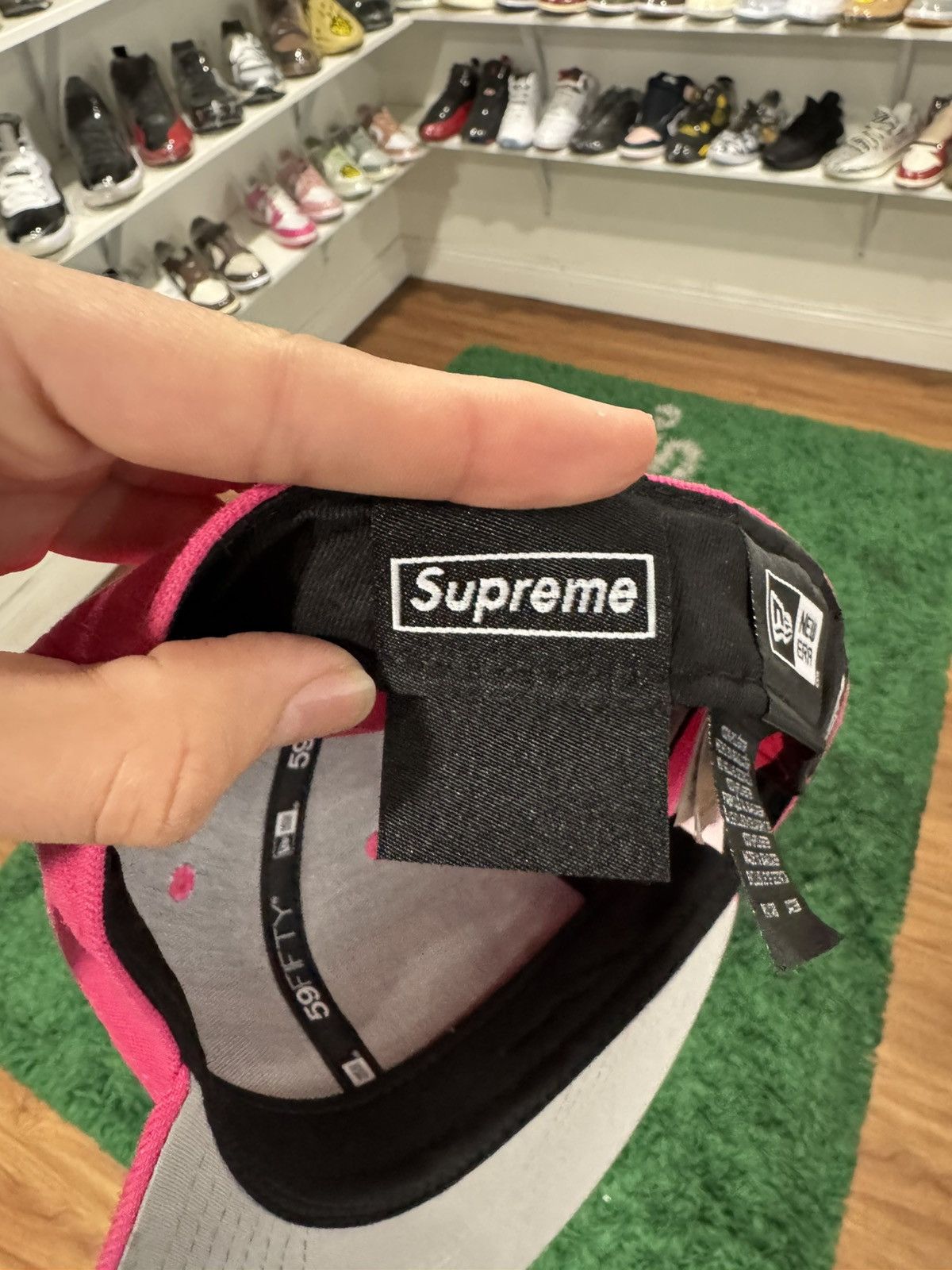 Supreme Supreme New Era Breast Cancer Awa. Box Logo Size ONE SIZE - 3 Thumbnail