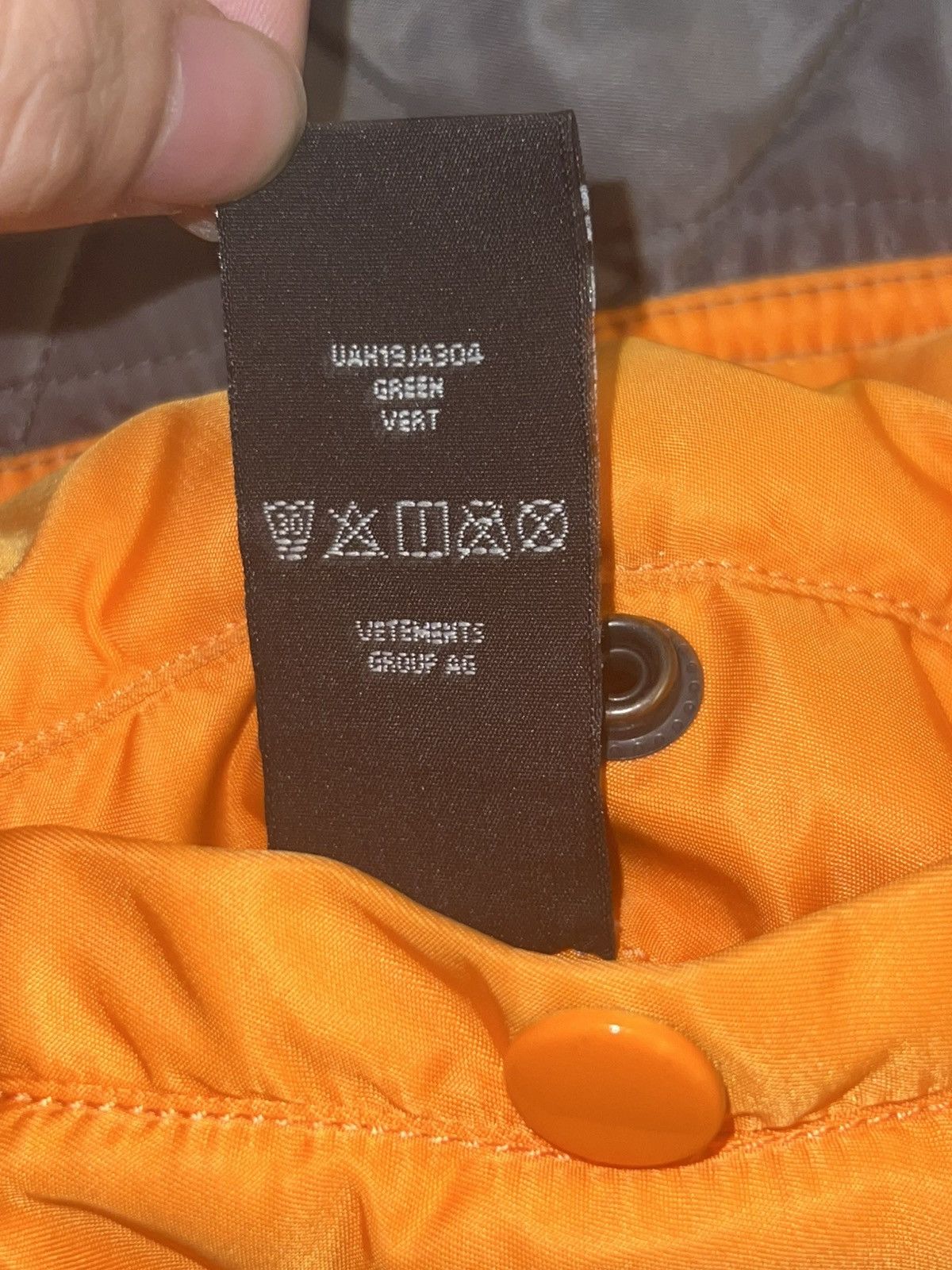 Alpha Industries × Vetements Vetements Alpha Industries AW19 Tribal Bomber Jacket Size US XS / EU 42 / 0 - 11 Thumbnail