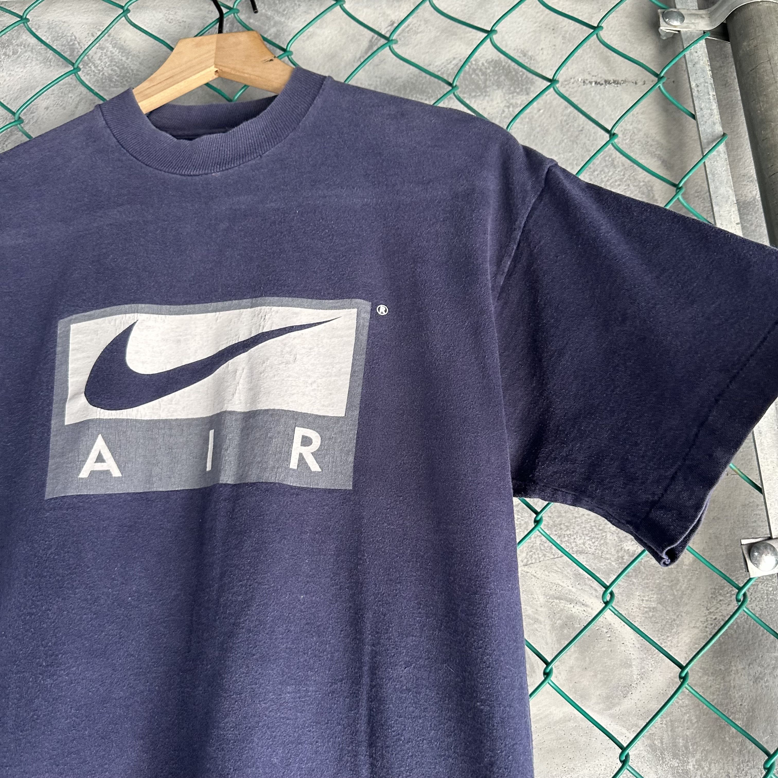 Nike Vintage Nike T Shirt Blue Big Swoosh Single Stitch Bootleg Size US L / EU 52-54 / 3 - 4 Thumbnail