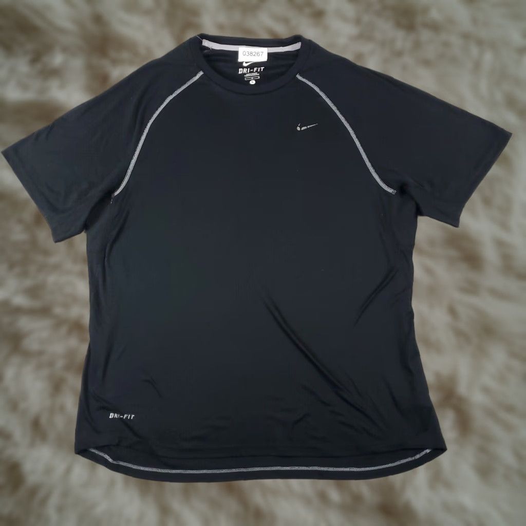 Nike Nike T Shirt Mens Large Black Swoosh Active Short Sleeve Shirt Mens Large Black Nike Logo Activewear Modern Sports Size US L / EU 52-54 / 3 - 1 Thumbnail