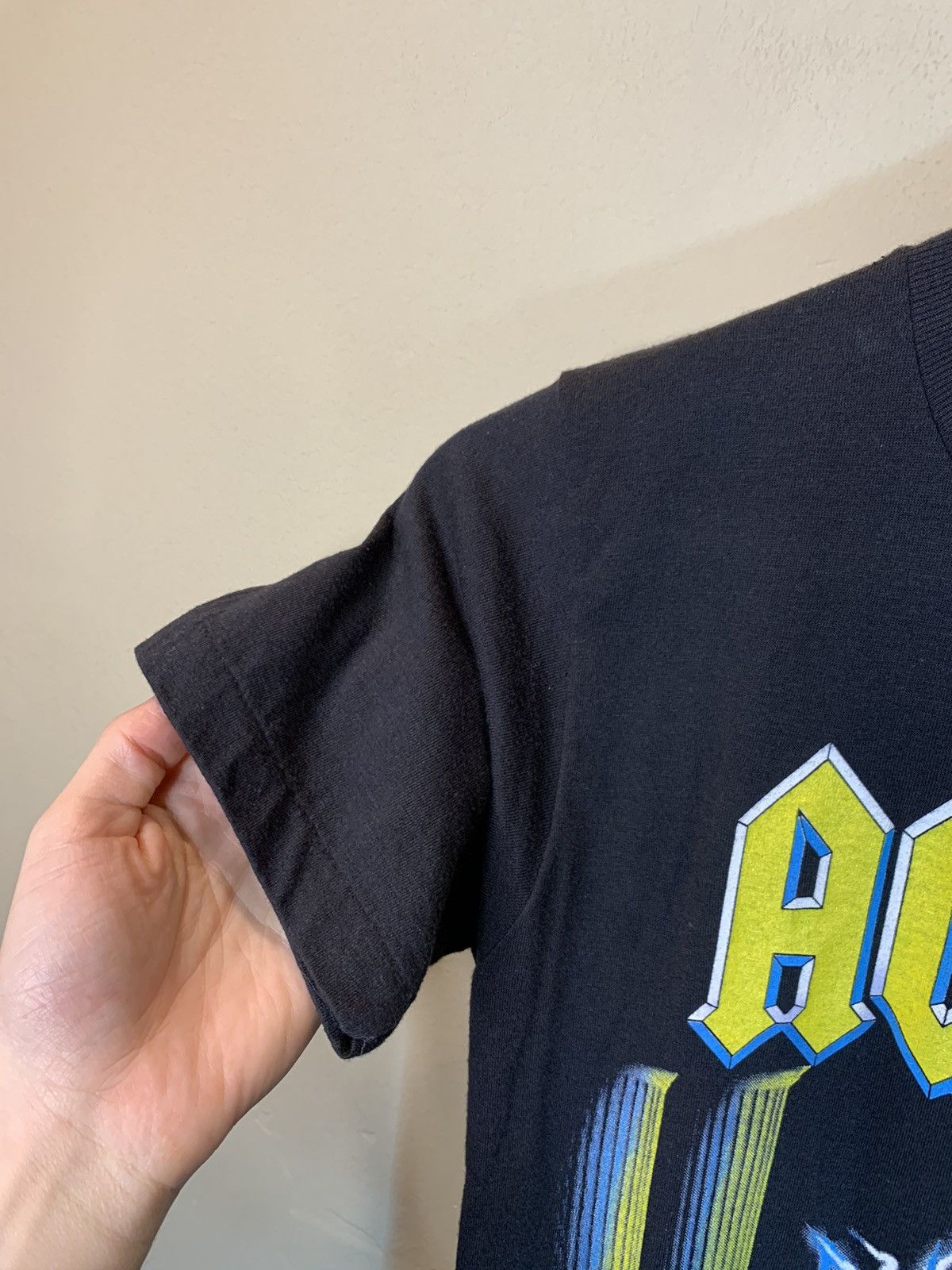 AC/DC × Band Tees × Vintage *RARE* Vintage 1986 AC/DC Who Made Who Single Stitch T-Shirt Size US S / EU 44-46 / 1 - 7 Thumbnail
