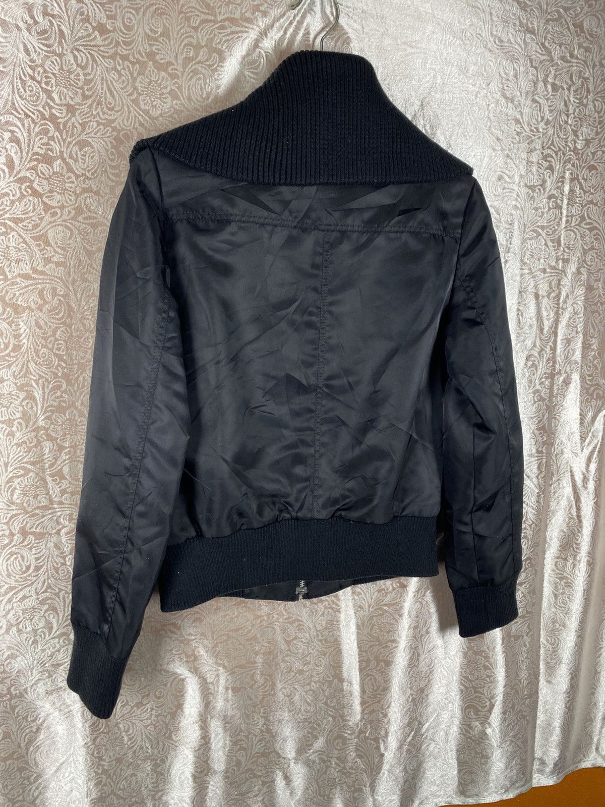 Japanese Brand Eins Schritt Black Cropped Bomber Jacket Wide Rib Collar Size US L / EU 52-54 / 3 - 9 Thumbnail