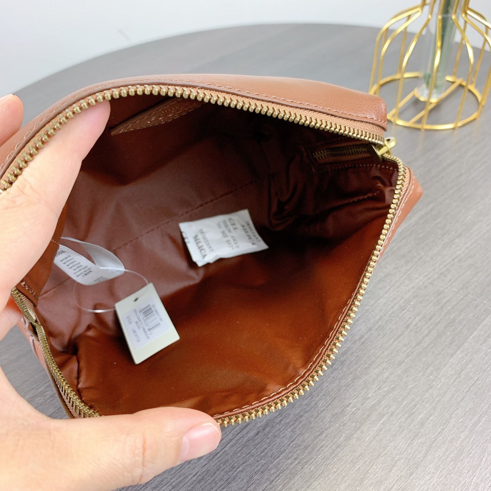 Fossil Fossil SWL2884210 Sofia Cosmetic Case IN Medium Brown Size ONE SIZE - 6 Thumbnail