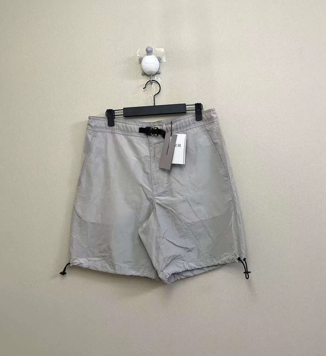 Dior dior gray functional buckle shorts 1947 Size US 28 / EU 44 - 1 Thumbnail