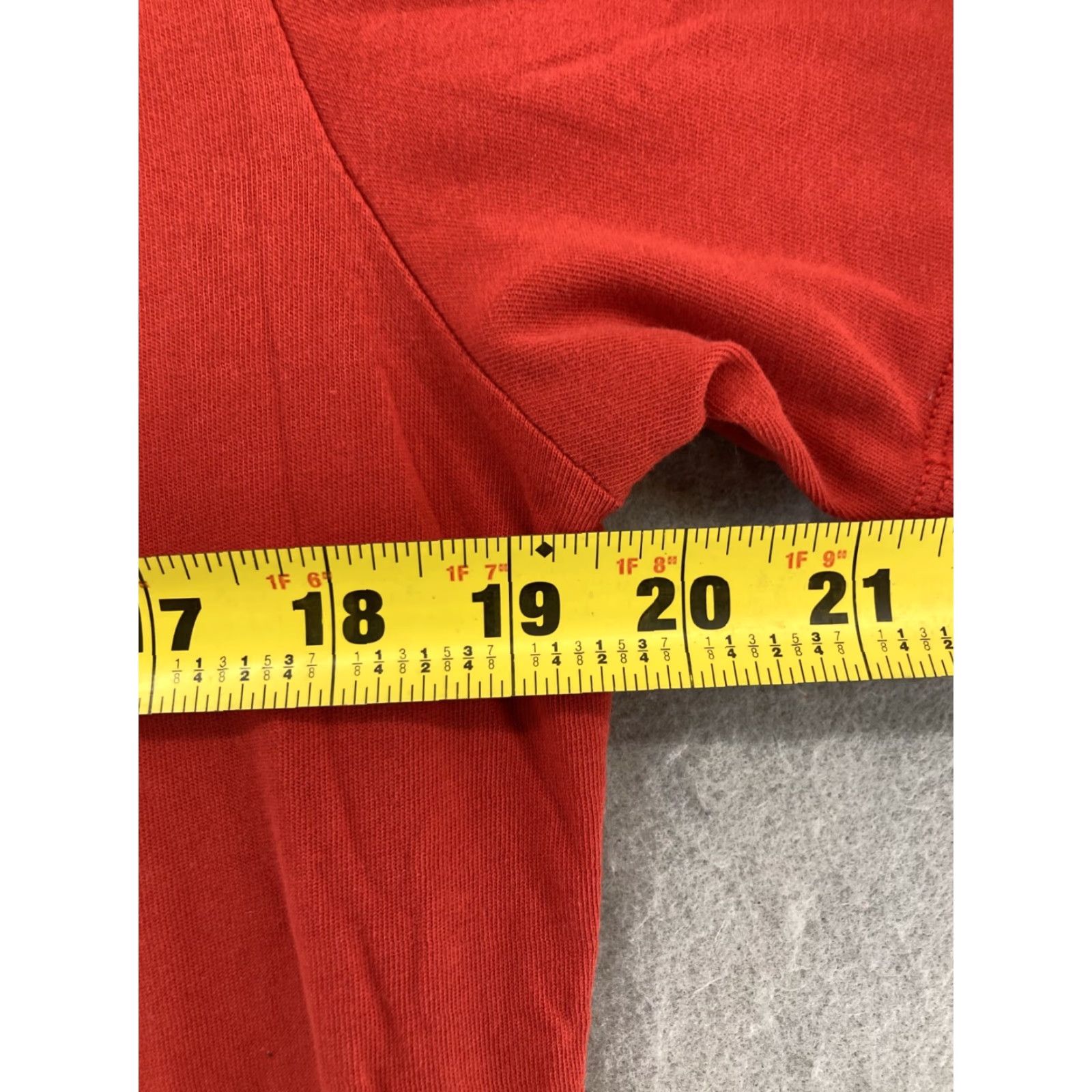 Nike Nike Dri-FIT Chiefs Mahomes #15 Football T-Shirt Men Medium Red NFL Sports Size US M / EU 48-50 / 2 - 3 Thumbnail