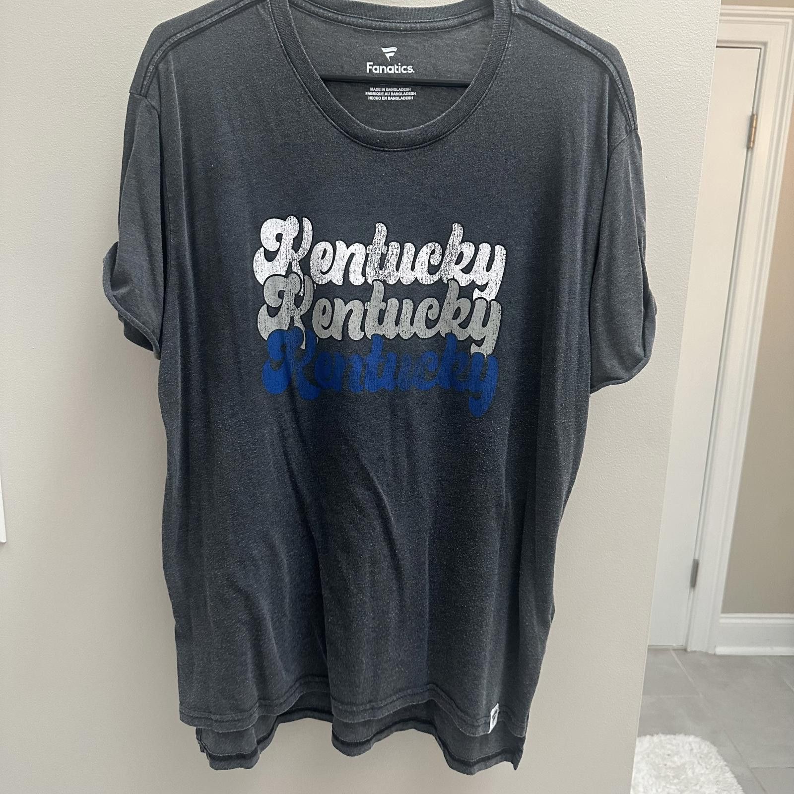 Designer Fanatics Kentucky Graphic T-Shirt Size XL / US 12-14 / IT 48-50 - 1 Thumbnail