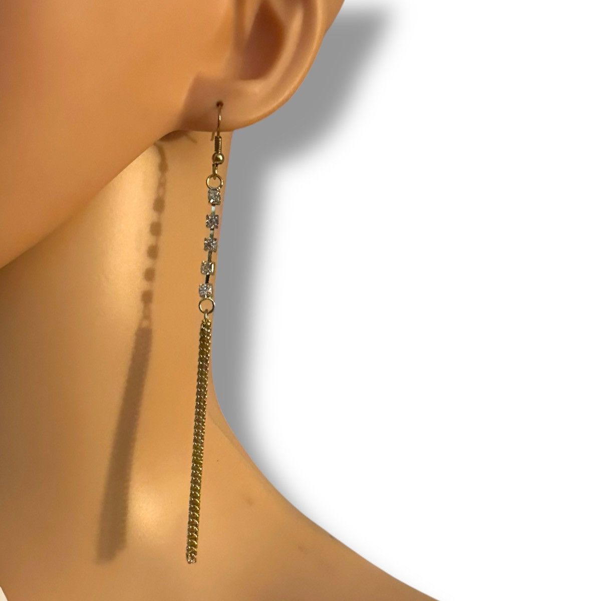 Other Long gold tone rhinestones and chains dangle earrings Size ONE SIZE - 2 Thumbnail