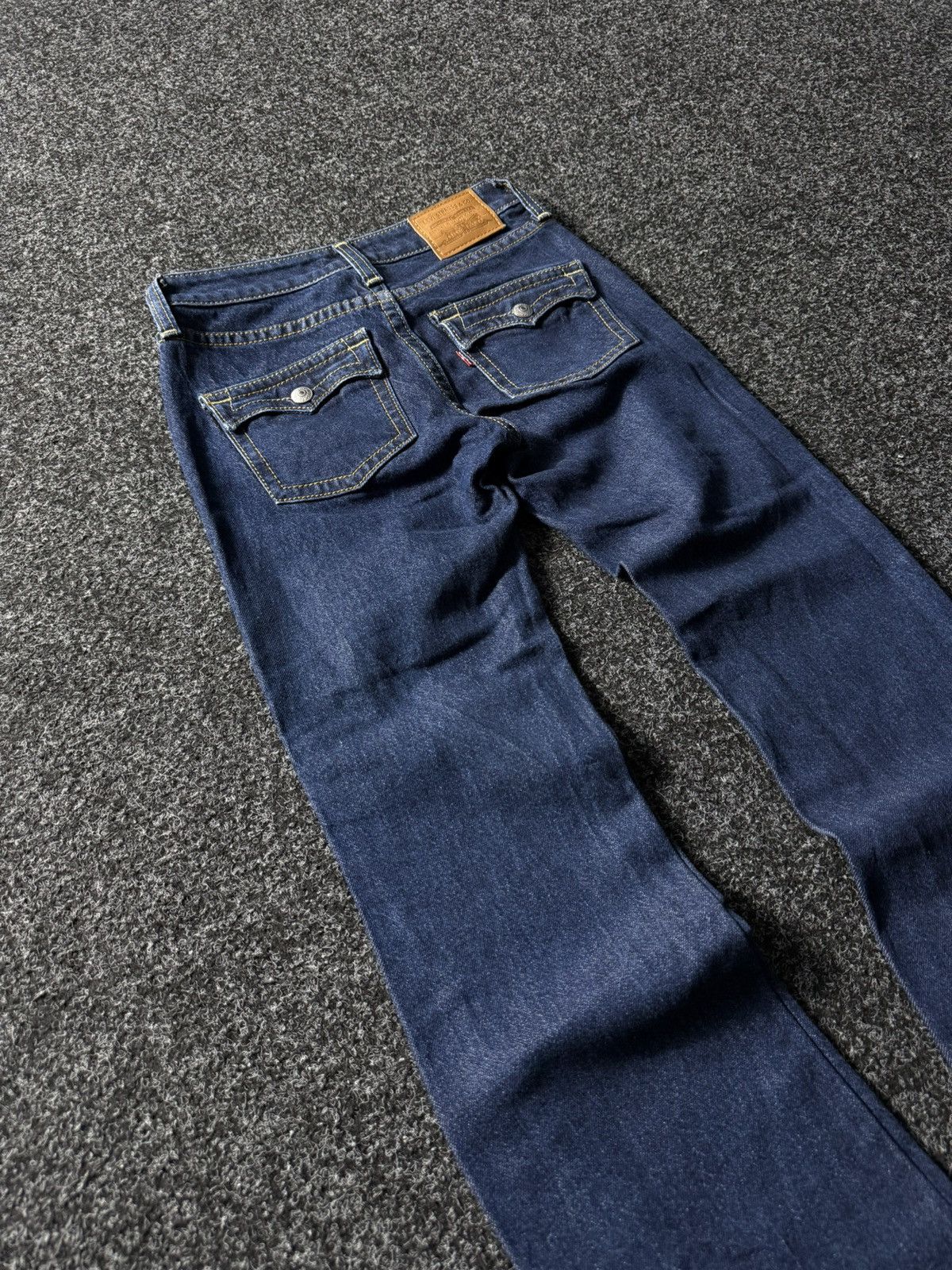 Japanese Brand × Levi's × Vintage Vintage 00s Flared Levis Jeans Bootcut Denim Pants Y2K Size 24" / US 00 / IT 34 - 12 Thumbnail