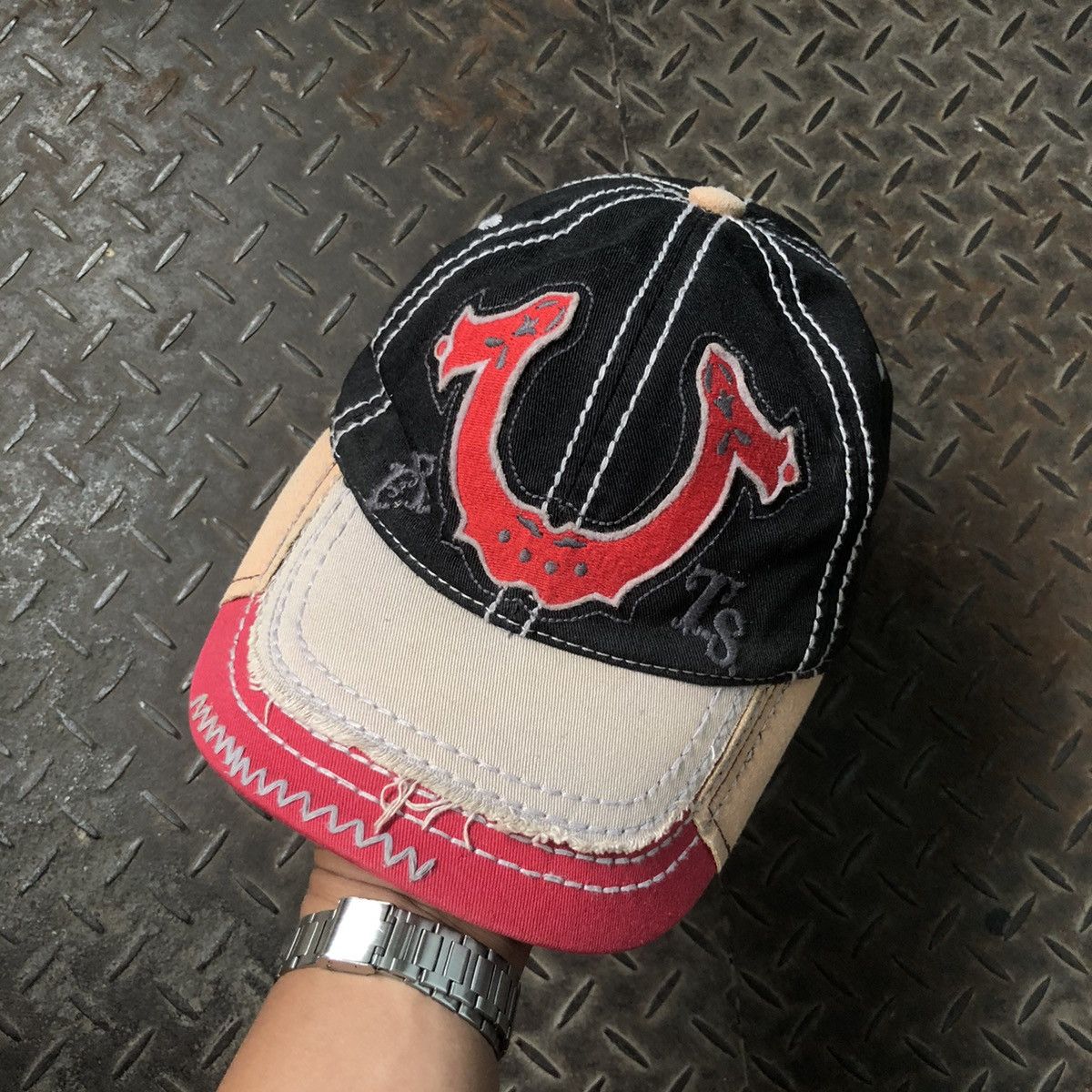 True Religion 🚫 SOLD 🚫 Vintage True Religion Big Logo Hat Size ONE SIZE - 2 Thumbnail