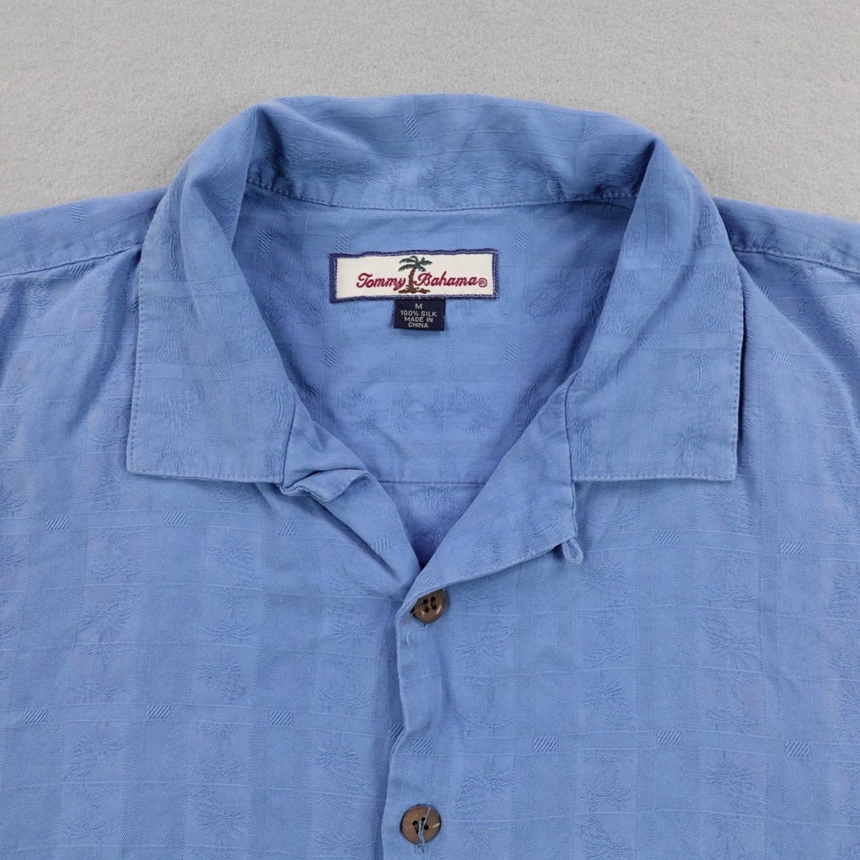 Tommy Bahama VINTAGE Tommy Bahama Shirt Mens Medium Blue Silk Hawaiian Aloha Camp Size US M / EU 48-50 / 2 - 2 Thumbnail