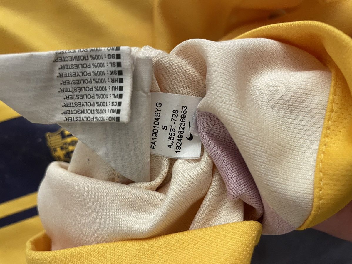 Nike Fc Barcelona away jersey Size US S / EU 44-46 / 1 - 8 Thumbnail