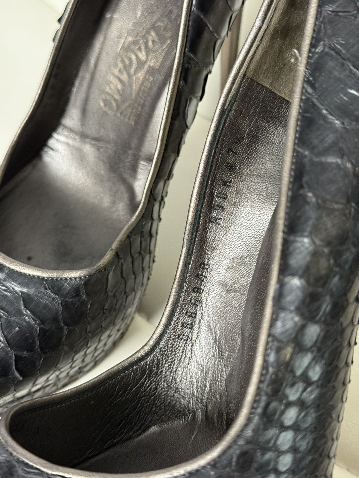 Salvatore Ferragamo SALVATORE FERRAGAMO Python Leather Heels Pumps Stiletto Size US 7.5 / IT 37.5 - 17 Thumbnail