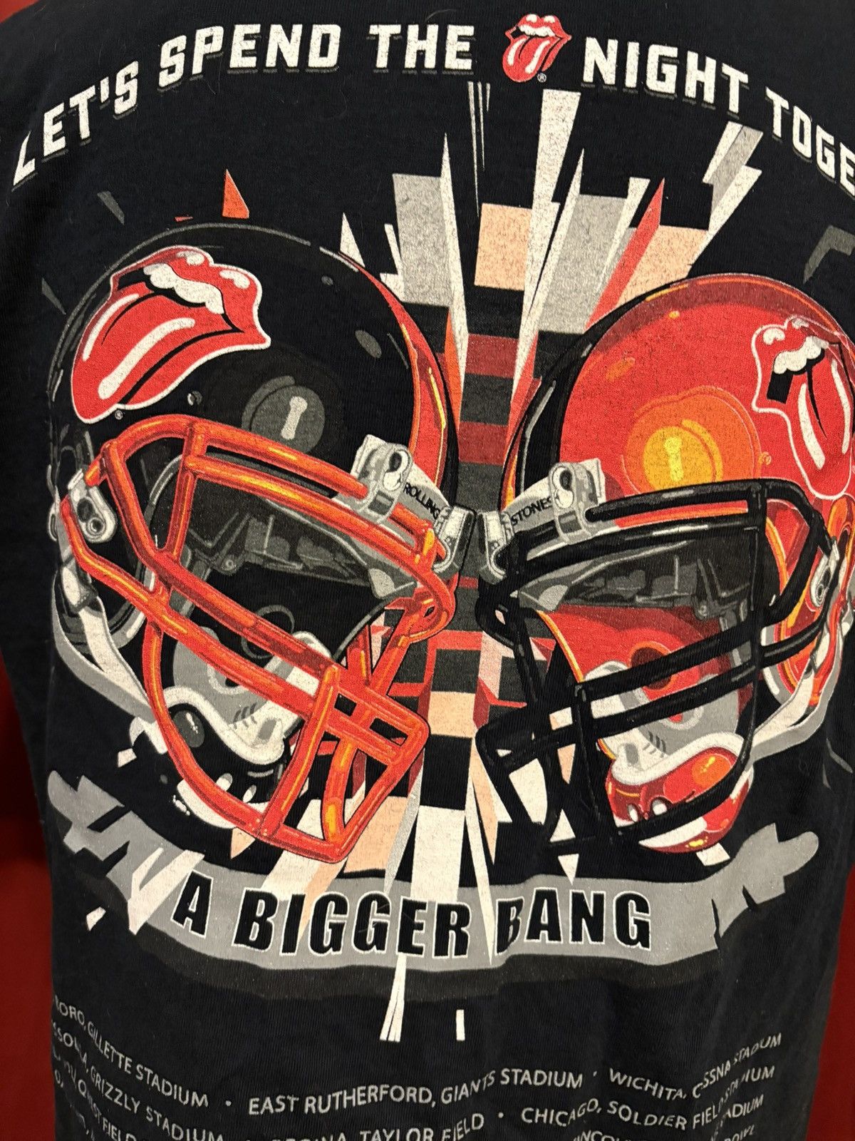 Band Tees Vintage Rolling Stones Tshirt Y2k Football Tongue Logo Grail Size US XL / EU 56 / 4 - 4 Thumbnail