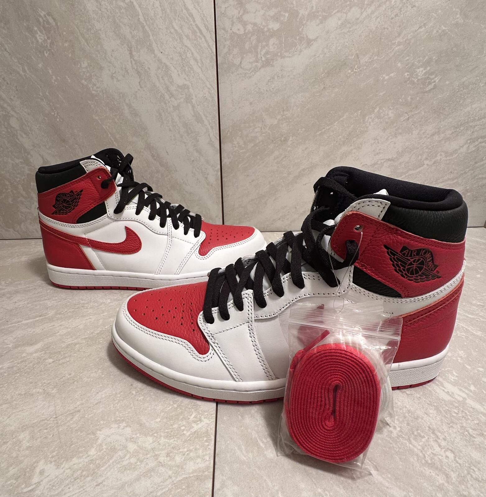 Jordan Brand Nike Air Jordan 1 Retro High OG Heritage Chicago sneakers 9 Size US 9 / EU 42 - 6 Thumbnail