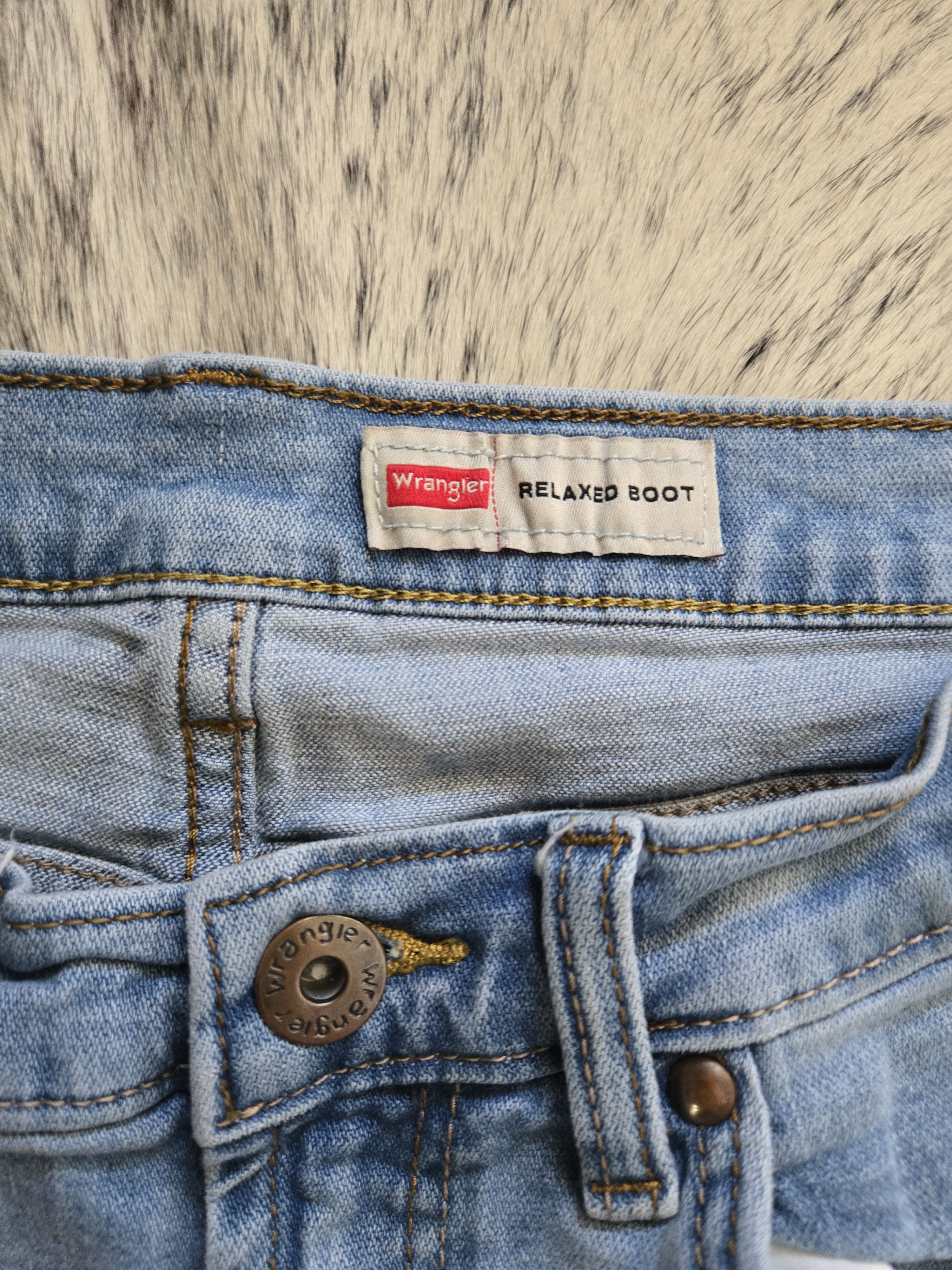 Wrangler 30/32 relaxed bootcut Size US 30 / EU 46 - 5 Thumbnail