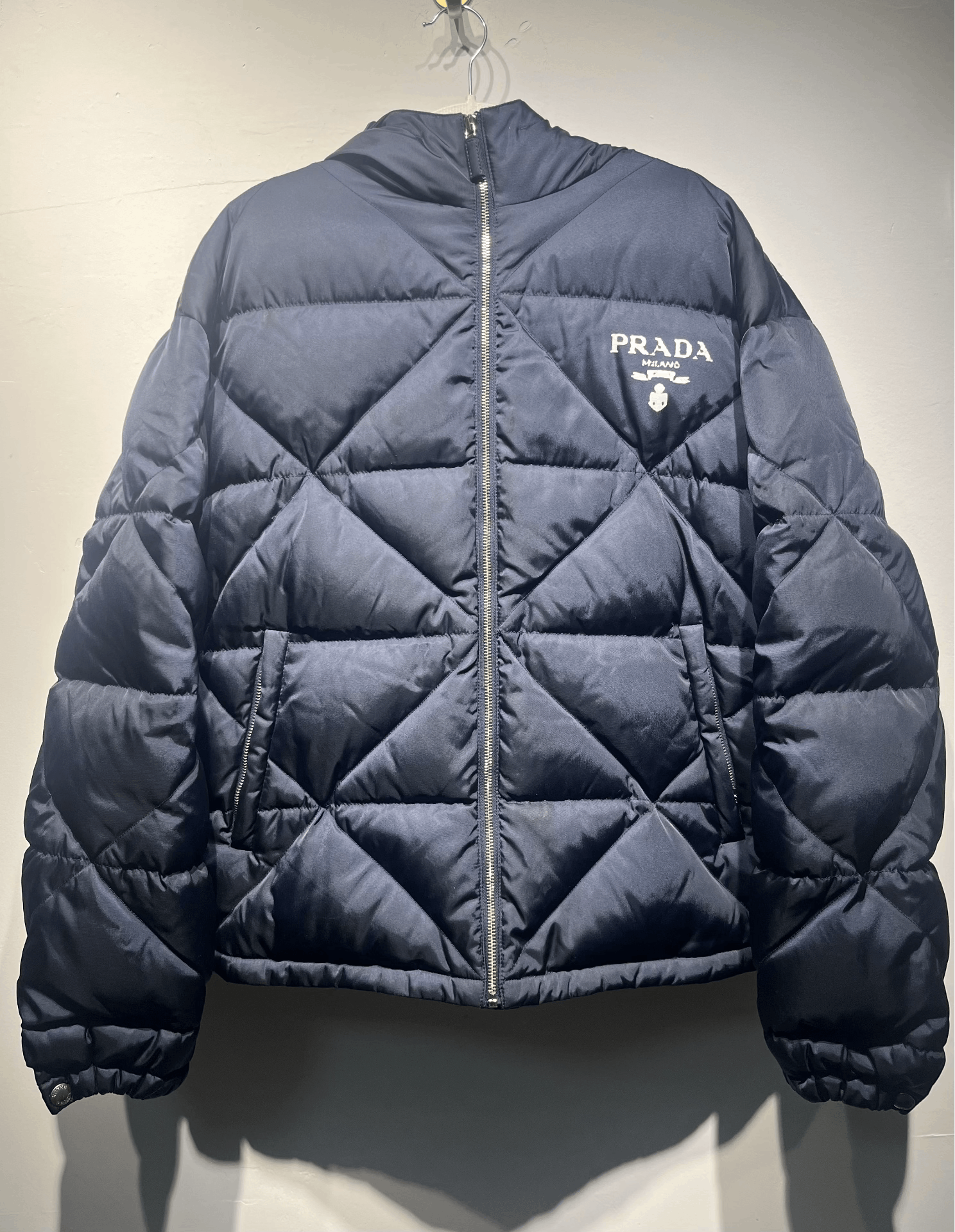Prada Prada Retro Printed Blue Heavy Coat M Men Size US M / EU 48-50 / 2 - 1 Thumbnail