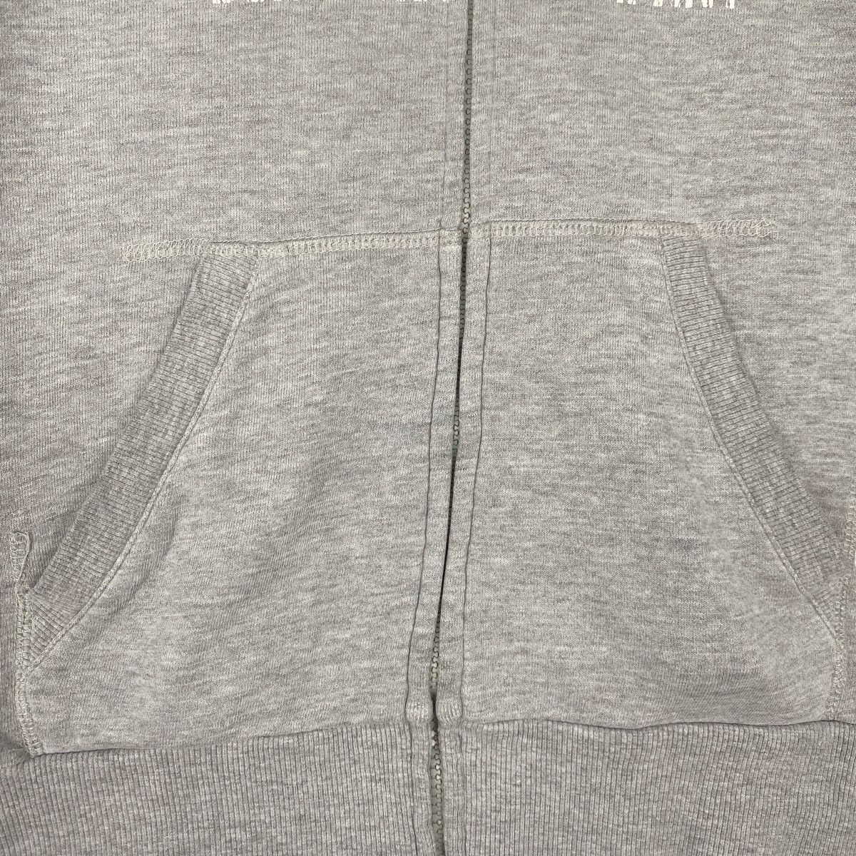 Vintage Vintage Quiksilver Sweatshirt Crewneck Gray Big Logo Size M Size US M / EU 48-50 / 2 - 5 Thumbnail