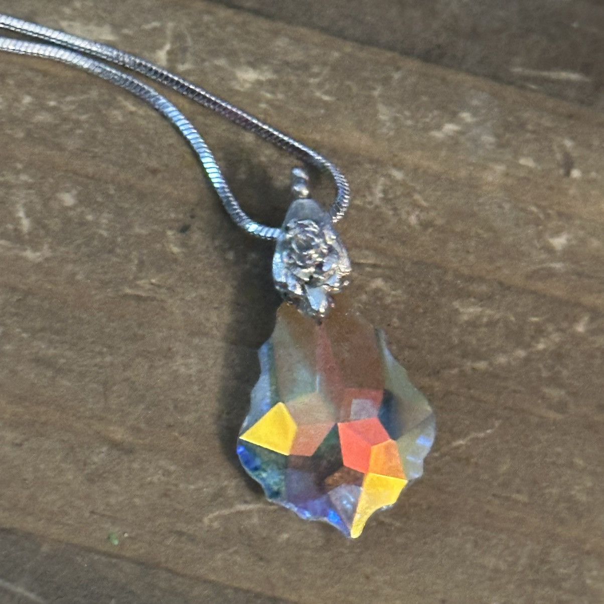 Other Silver tone aurora borealis crystal pendant necklace Size ONE SIZE - 3 Thumbnail