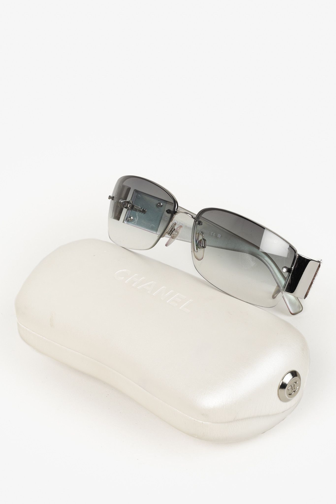 Chanel Chanel Iridescent CC Logo Square Sunglasses Size ONE SIZE - 12 Thumbnail