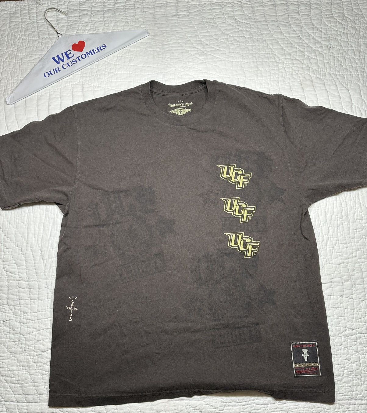 Mitchell & Ness × Travis Scott TRAVIS SCOTT UCF COLLAB TEE/ MITCHELL AND NESS XL RARE Size US XL / EU 56 / 4 - 1 Thumbnail