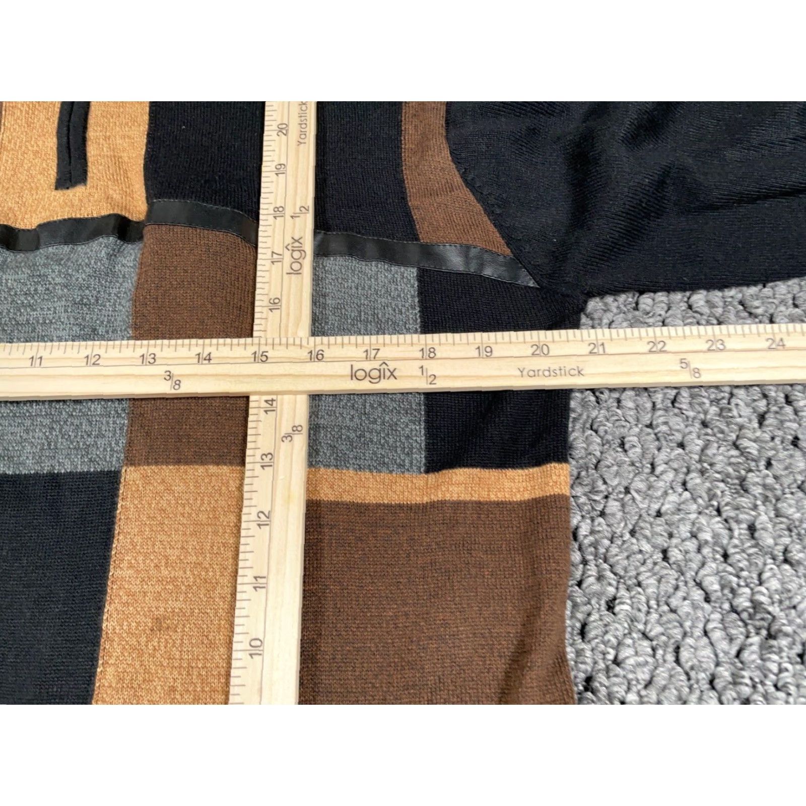 Vintage Vintage Men's Sweater 1/4 Zip Black Brown Check Pattern Wool Knit Large Fall Winter Retro 90s Size US L / EU 52-54 / 3 - 7 Thumbnail