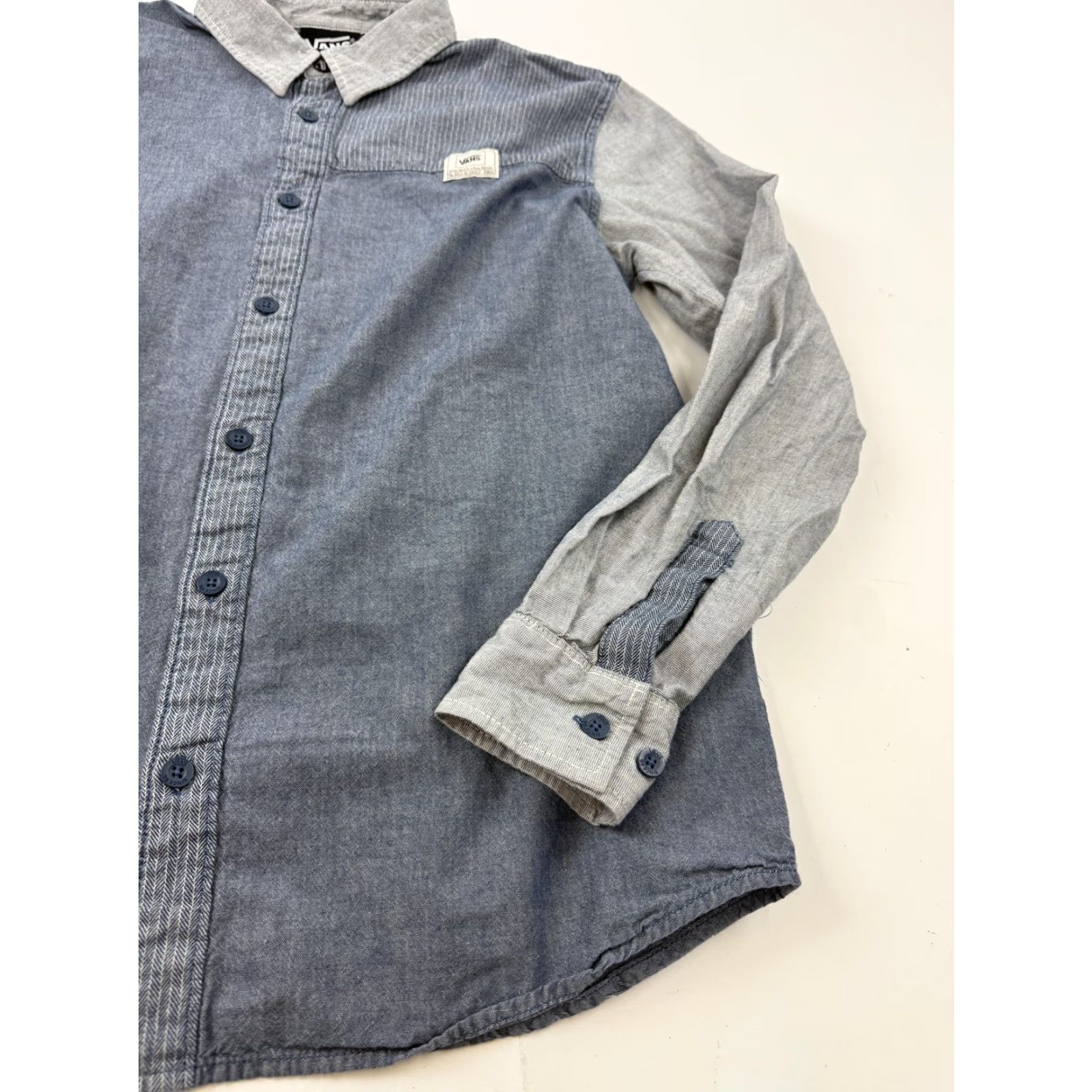 Vans VANS Shirt Mens Medium Blue Gray Chambray Colorblock Long Sleeve Button Front Size US M / EU 48-50 / 2 - 3 Thumbnail