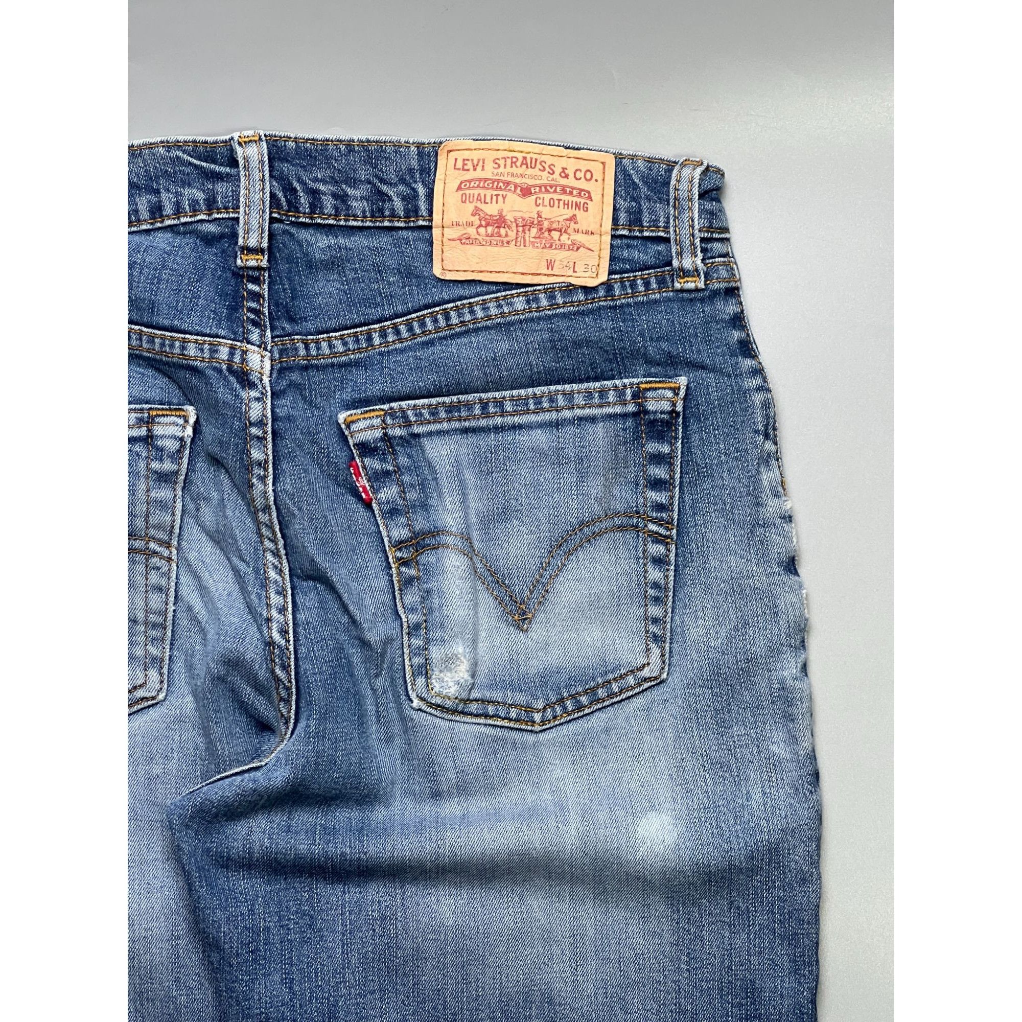 Levi's Vintage Clothing Levi’s Vintage Distressed Denim Jeans Pants (Y1048) Size US 34 / EU 50 - 14 Thumbnail