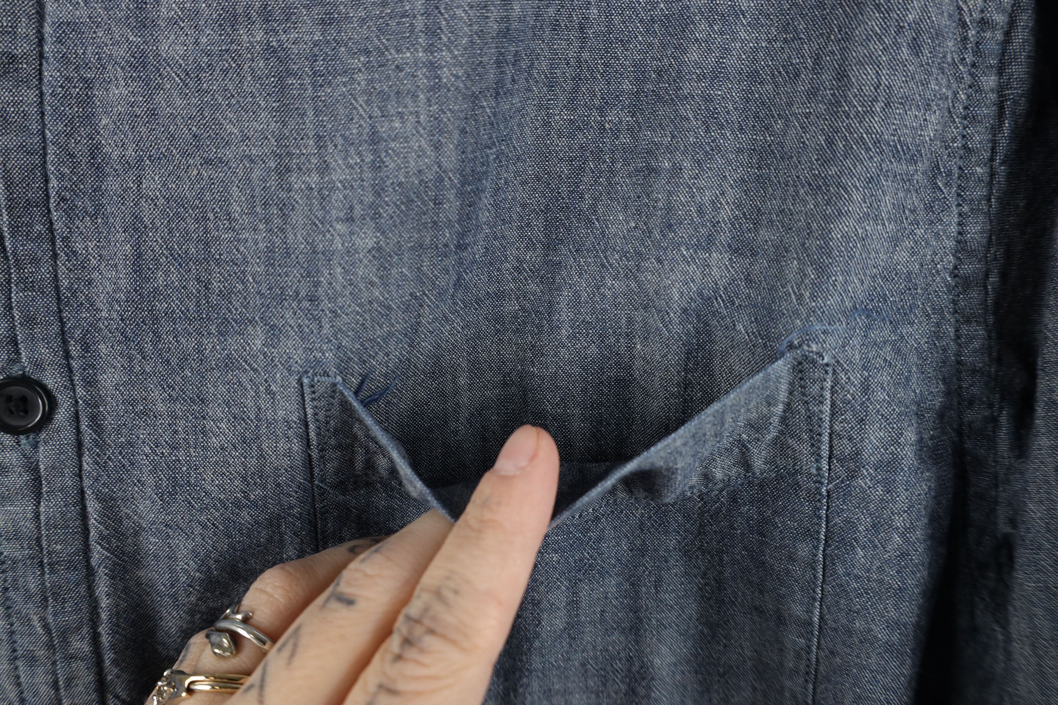 Banana Republic Banana Republic Slim Fit Chambray Collared Button Down Shirt Size US L / EU 52-54 / 3 - 4 Thumbnail
