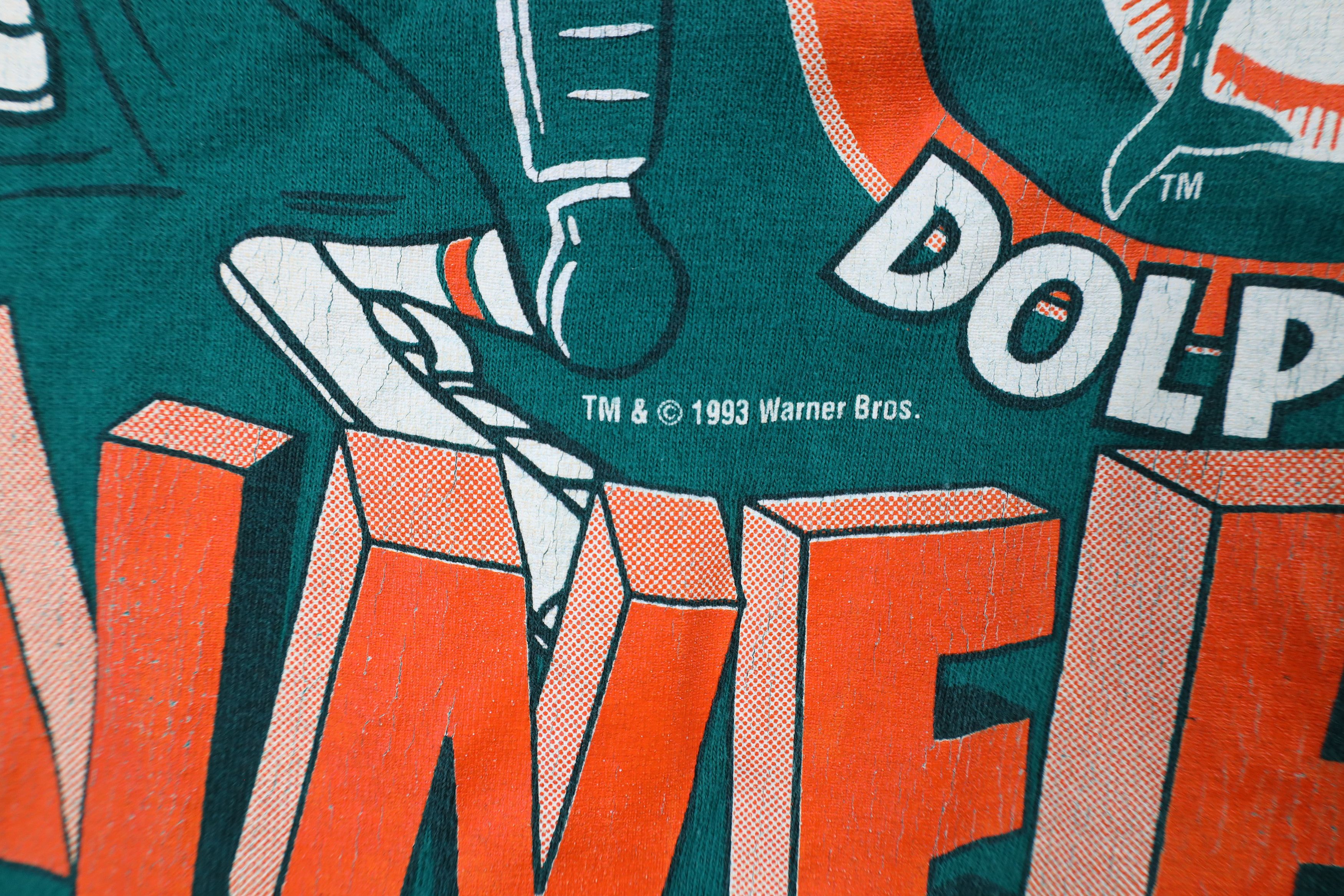 Vintage Vintage 90s Tazmanian Devil Miami Dolphins T-Shirt USA Size US L / EU 52-54 / 3 - 5 Thumbnail