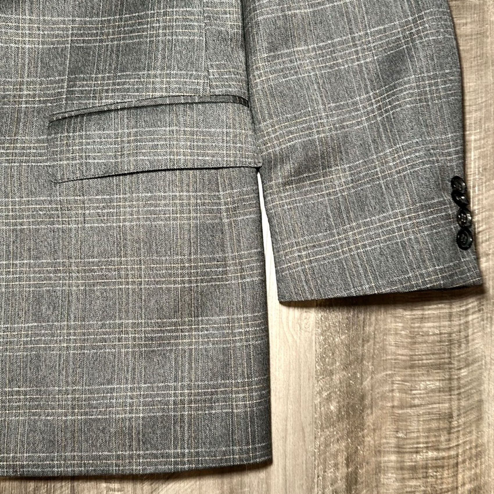 Hugo Boss HUGO BOSS The James Tesse Lanificio Biella Plaid Sport Coat - 42R, Gray, Wool, Men's 42R, 2 Piece, Preowned Size US XS / EU 42 / 0 - 5 Thumbnail