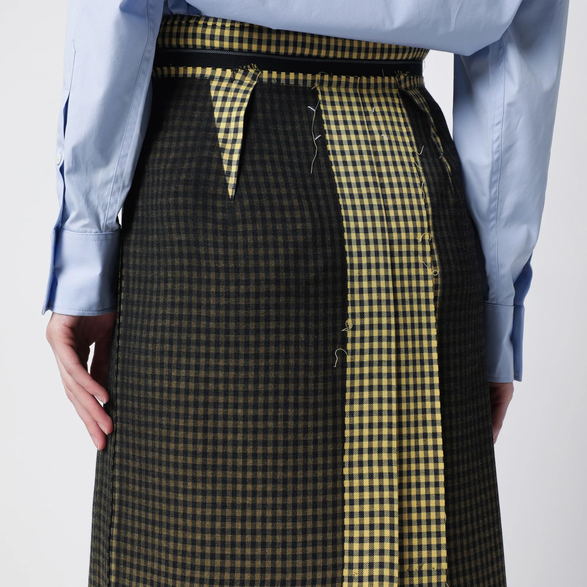 Maison Margiela o1d2blof0426 Faded Check Pattern Midi Skirt in Multicolor Size 28" / US 6 / IT 42 - 5 Thumbnail
