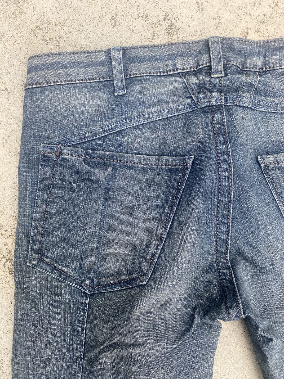 If Six Was Nine × Le Grande Bleu (L.G.B.) × Marithe + Francois Girbaud Flare Jeans Marithe Francois Girbaud Faded Denim Jeans Size US 34 / EU 50 - 17 Thumbnail