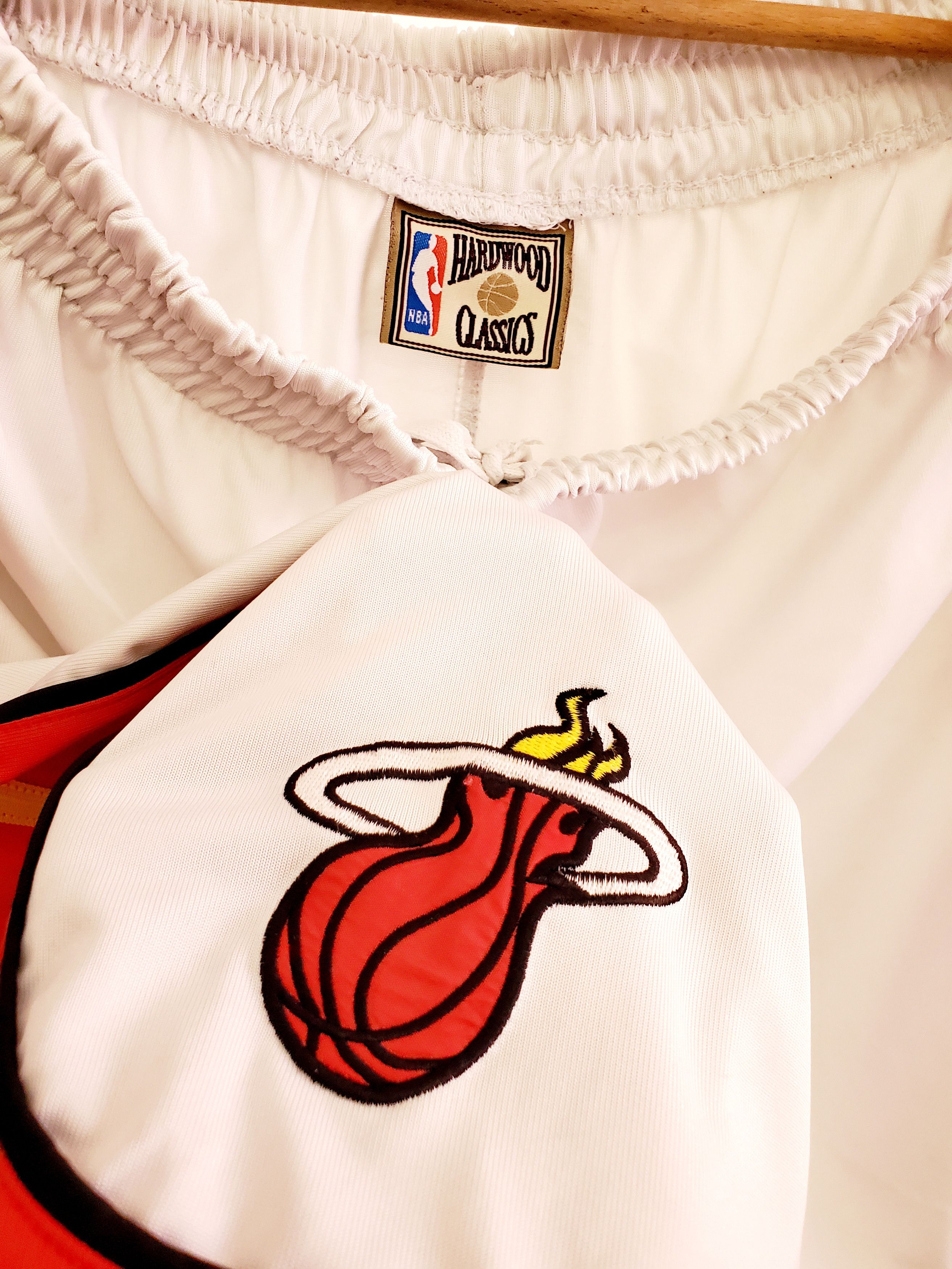 Mitchell & Ness × NBA × Vintage Vintage HEAT Miami # 32 O'Neal Mitchell & Ness NBA Basketba Size US XXL / EU 58 / 5 - 4 Thumbnail