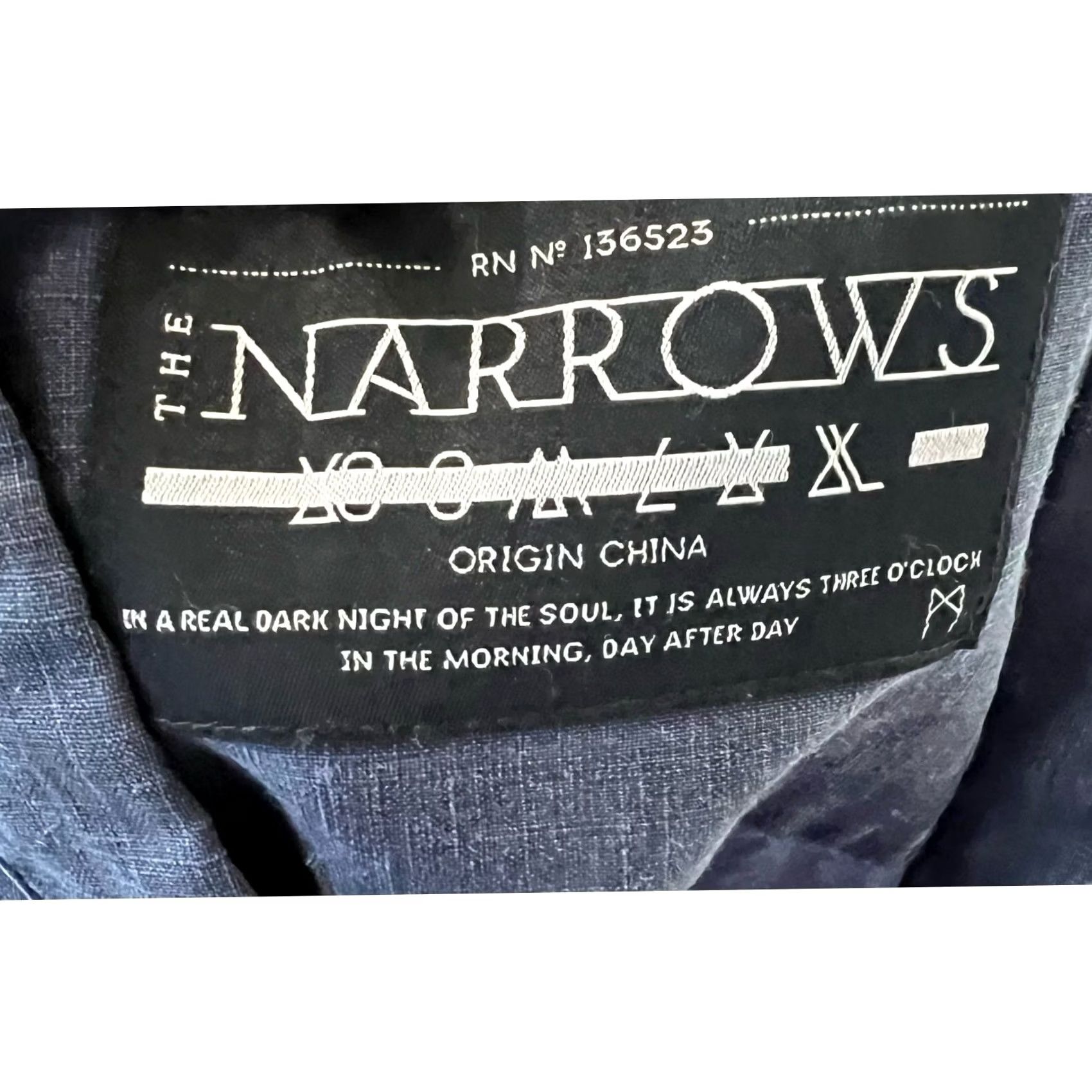 Vintage VINTAGE The Narrows Men’s Linen Shirt Blue Button Front Zippers XL Men’s Shirt Long Sleeve Size XL Linen Blue Button-Up Accessories: Zipper Size US XL / EU 56 / 4 - 5 Thumbnail