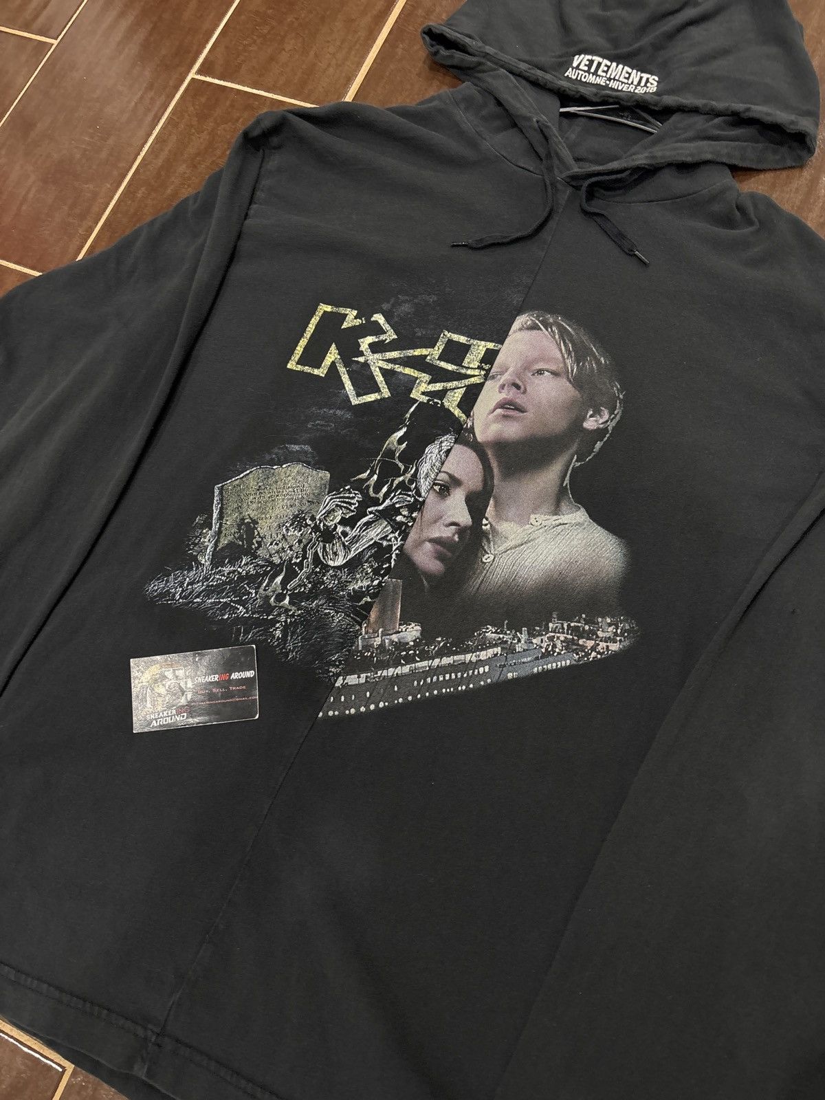 Vetements USED Vetements Titanic Kiss Split Lightweight Hoodie Size L Size US L / EU 52-54 / 3 - 2 Thumbnail
