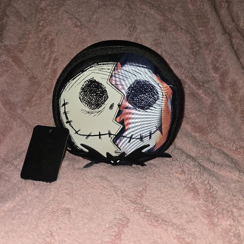 Designer 🎃👻 Disney Bioworld Jack Skellington Makeup Bag – NWT! 👻🎃 Size ONE SIZE - 4 Thumbnail