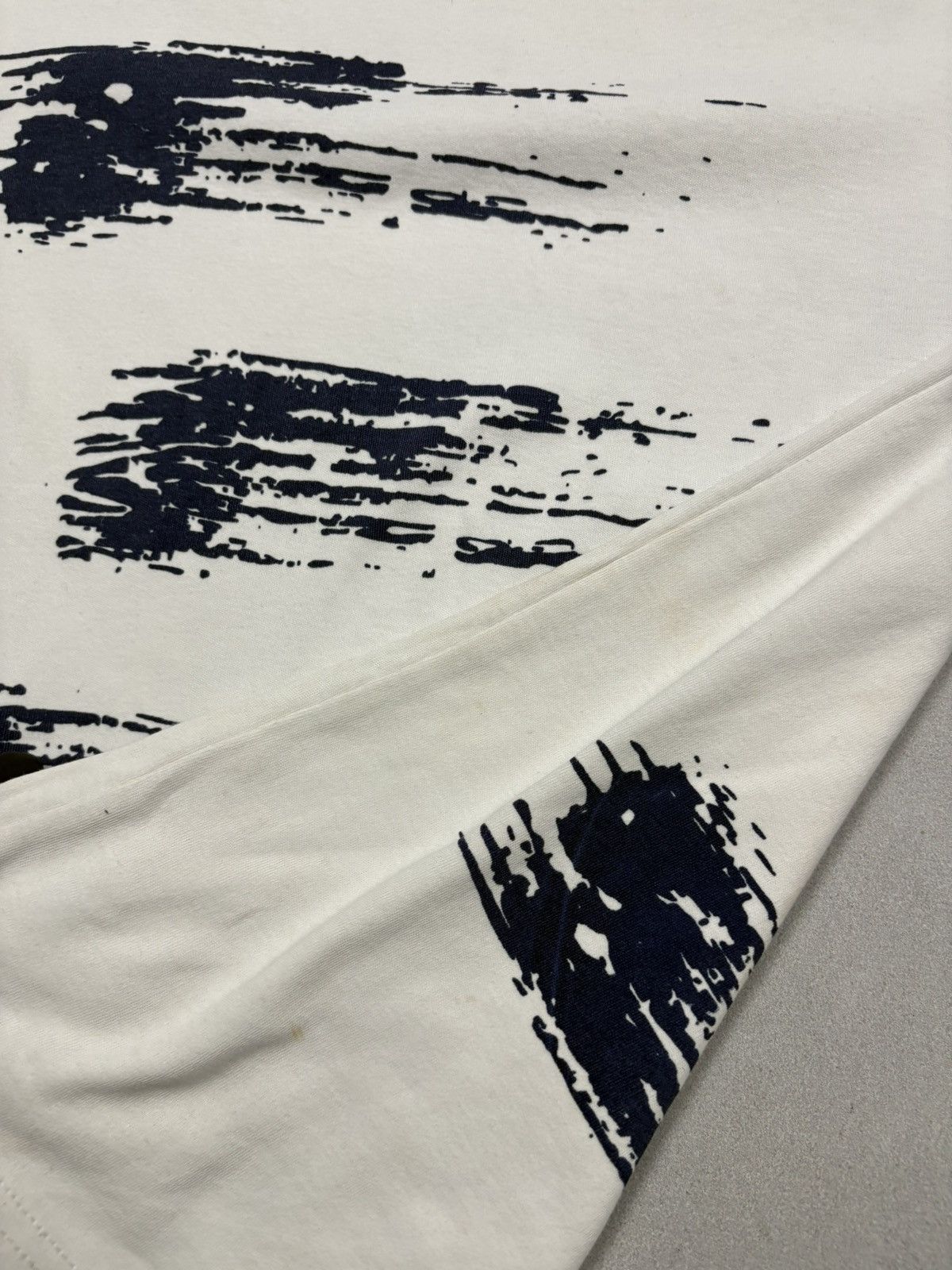Diesel Diesel 2000s Distressed White Brush Stroke Tee 3D Logo M Y2K Size US M / EU 48-50 / 2 - 18 Thumbnail