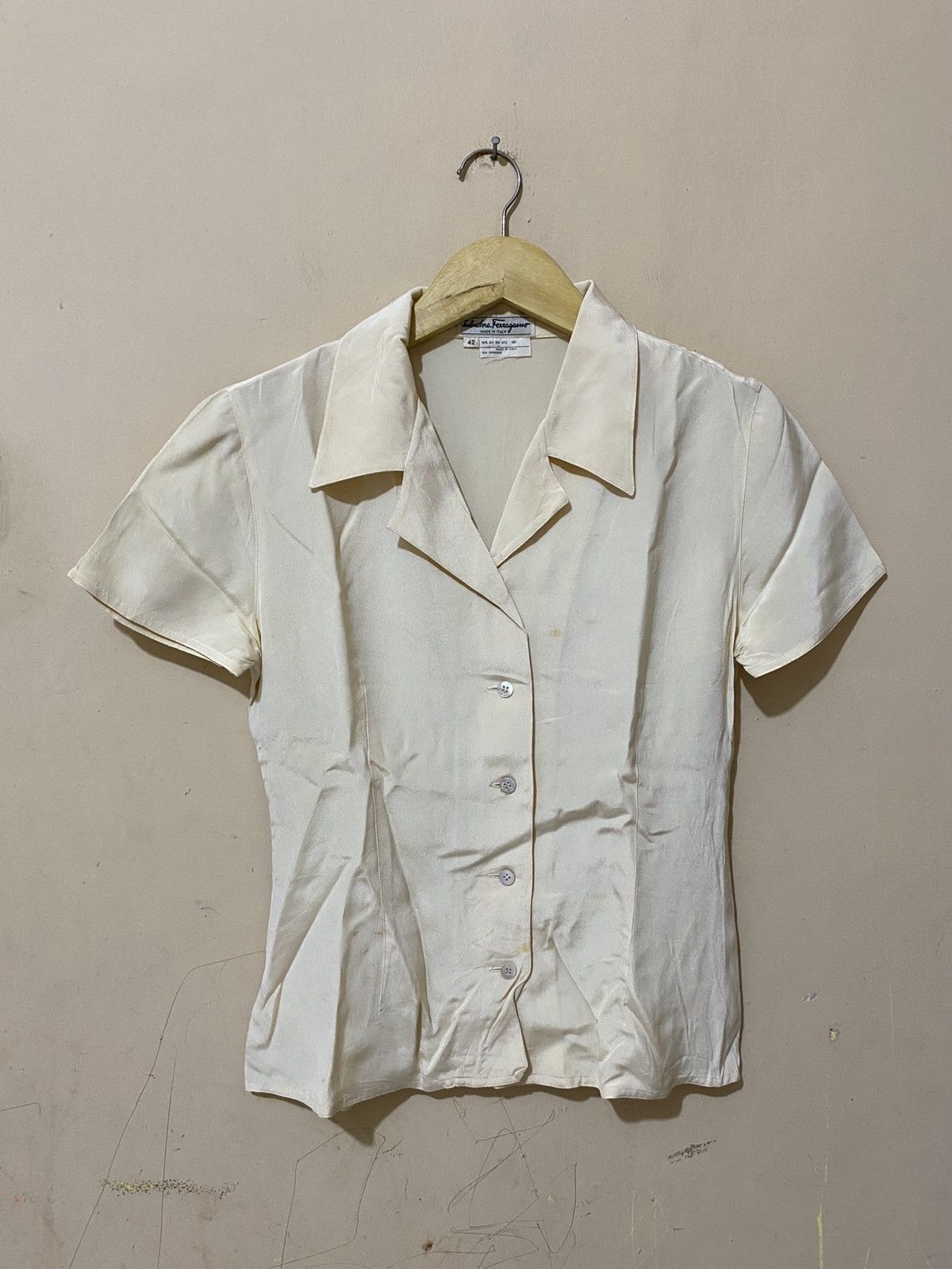 Salvatore Ferragamo Salvatore Ferragamo Silk Button Shirt Size M / US 6-8 / IT 42-44 - 1 Thumbnail