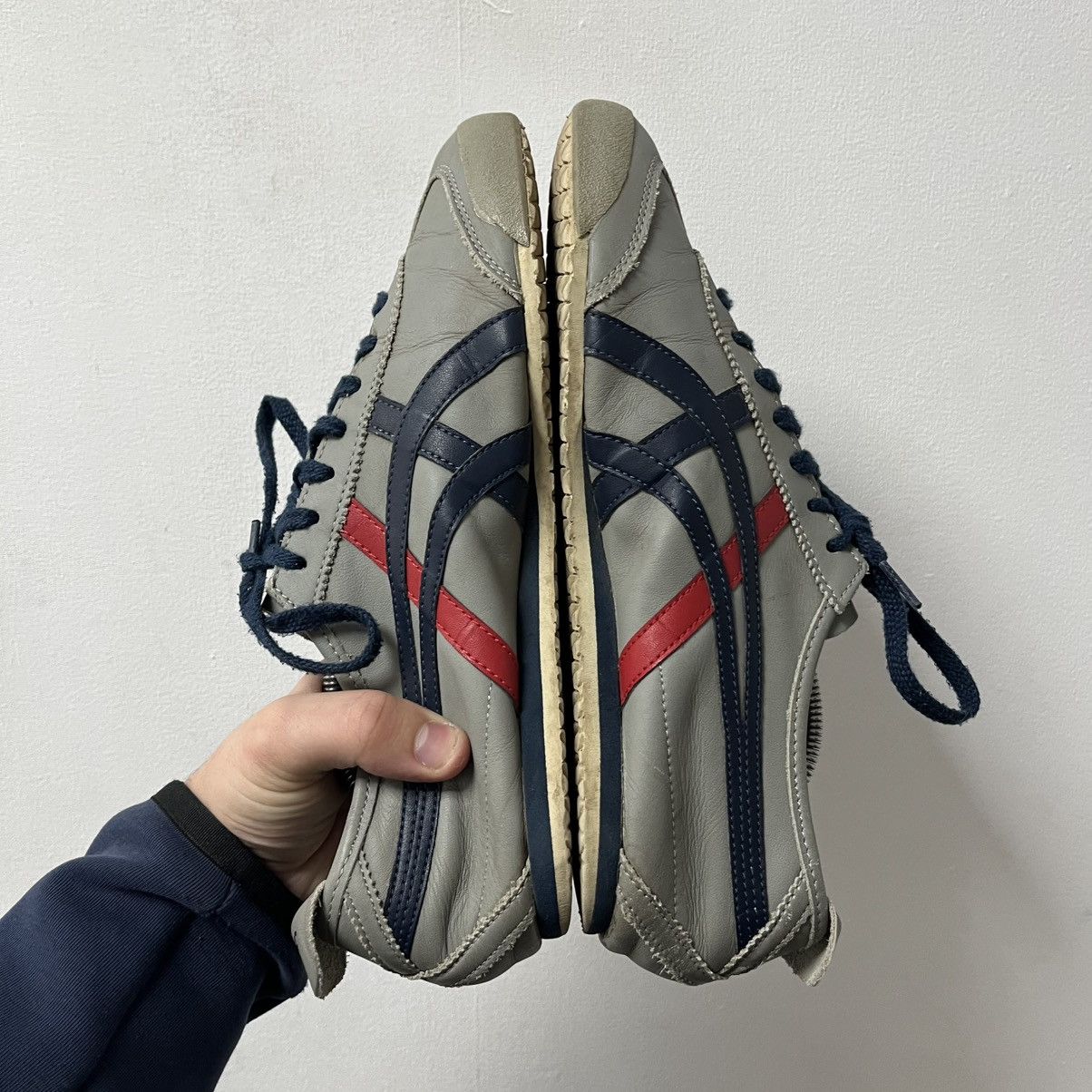 Asics Asics Onitsuka Tiger shoes sneakers Size US 8.5 / EU 41-42 - 8 Thumbnail