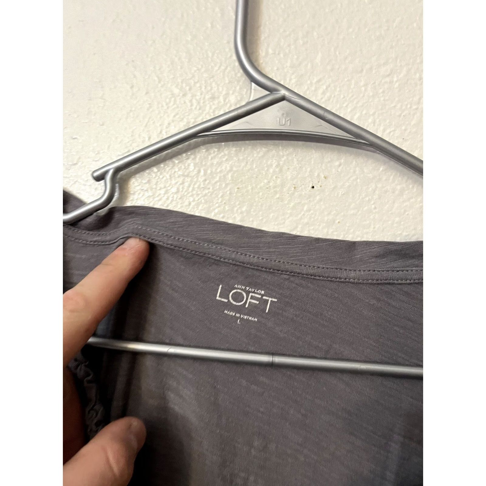 Ann Taylor Ann Taylor LOFT Womens Shirt Gray Scoop Ruffle Long Sleeve Large Size L / US 10 / IT 46 - 2 Thumbnail