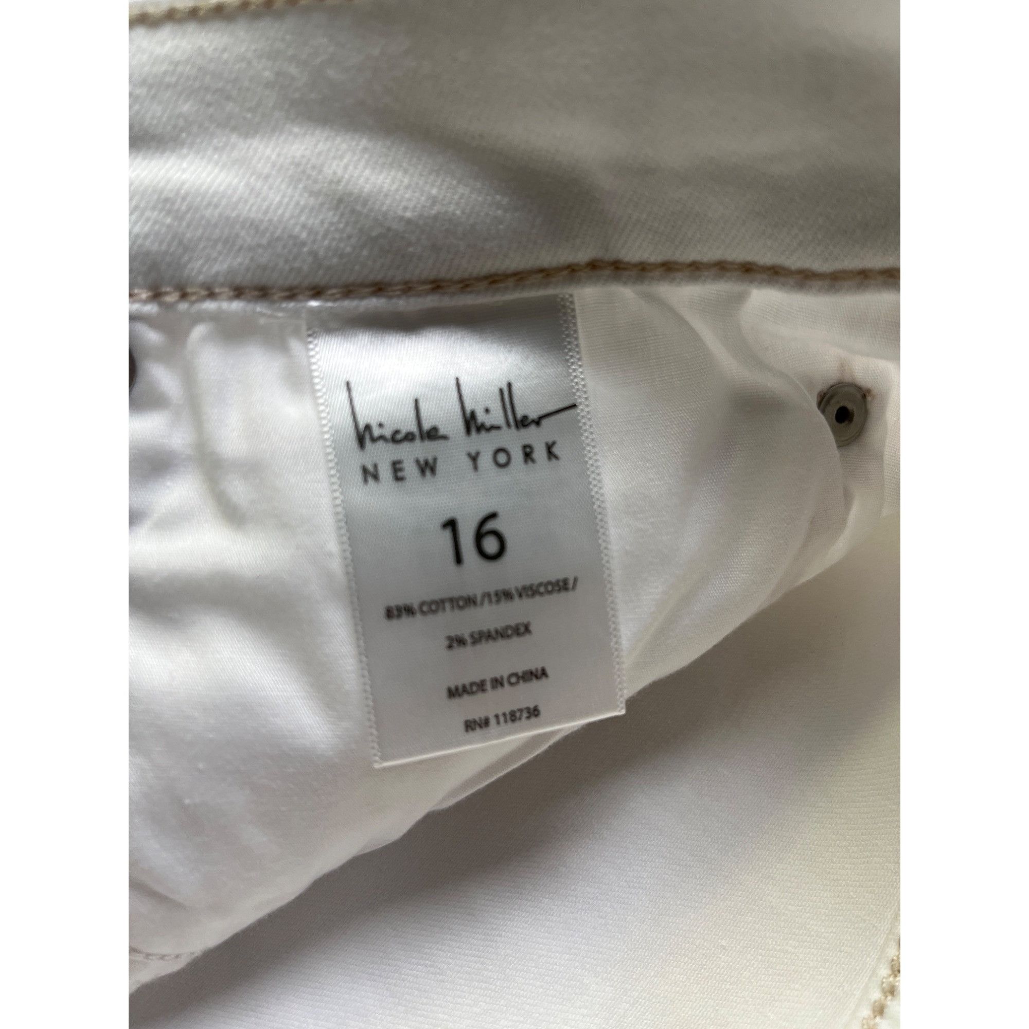 Nicole Miller Nicole Miller Women's White Mid Rise Straight/Skinny Jeans S Size 38" / US 16 / IT 52 - 8 Thumbnail