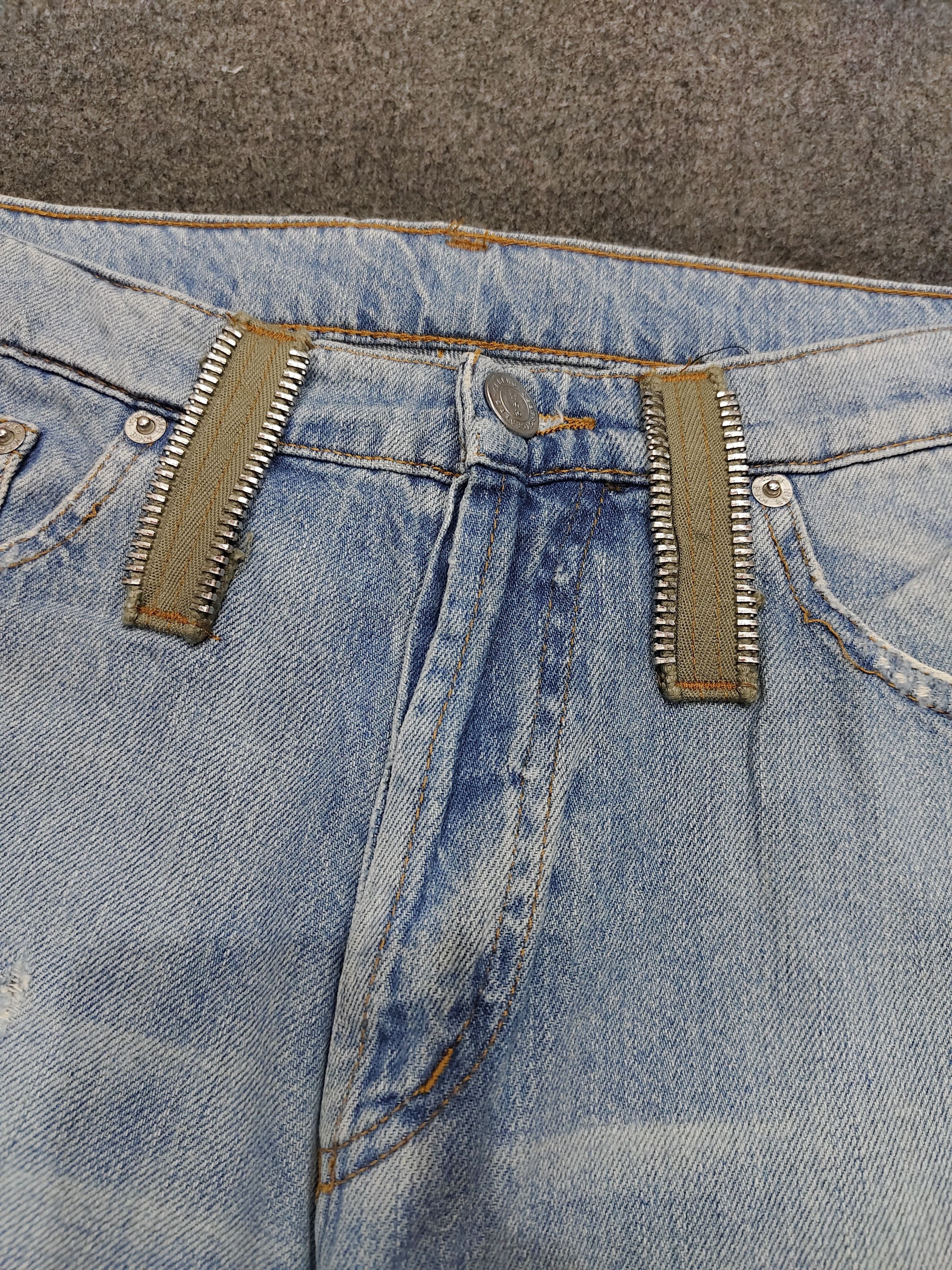 Iceberg 90s Iceberg🔥Experimental Zipper Strap Distressed Wash Jeans Size US 31 - 6 Thumbnail