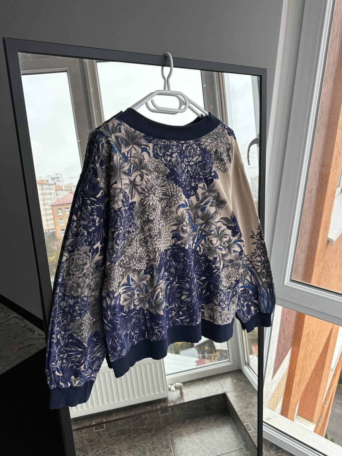Salvatore Ferragamo Vintage Salvatore Ferragamo Lion Botanical Print Rare 80s Size US M / EU 48-50 / 2 - 13 Thumbnail