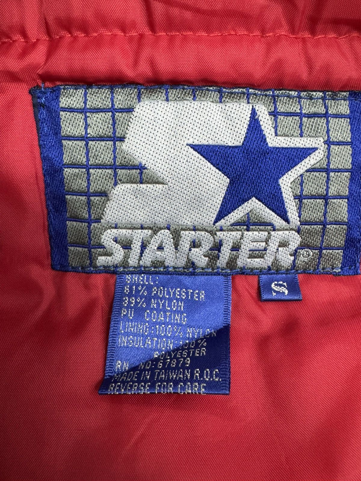 Starter vintage Chicago Bulls jacket manufactured by Starter Size US S / EU 44-46 / 1 - 13 Thumbnail
